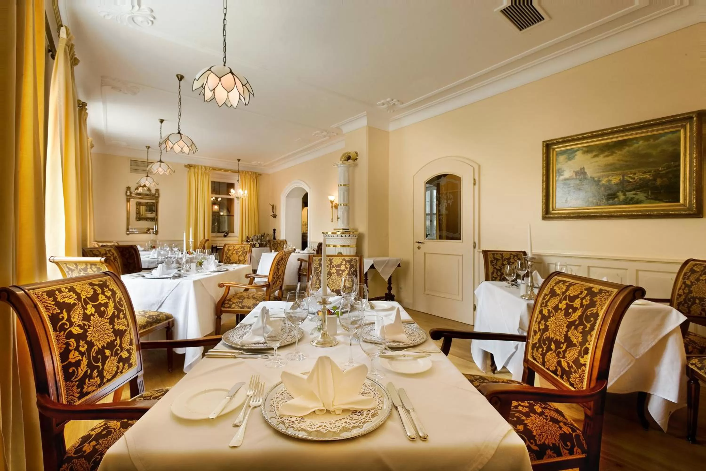 Restaurant/places to eat in Simones Hotel Fürstenhof