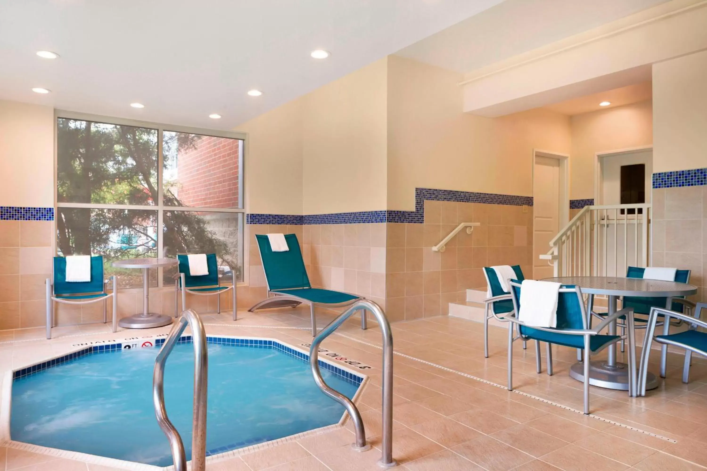 Fitness centre/facilities, Swimming Pool in TownePlace Suites by Marriott Chicago Naperville