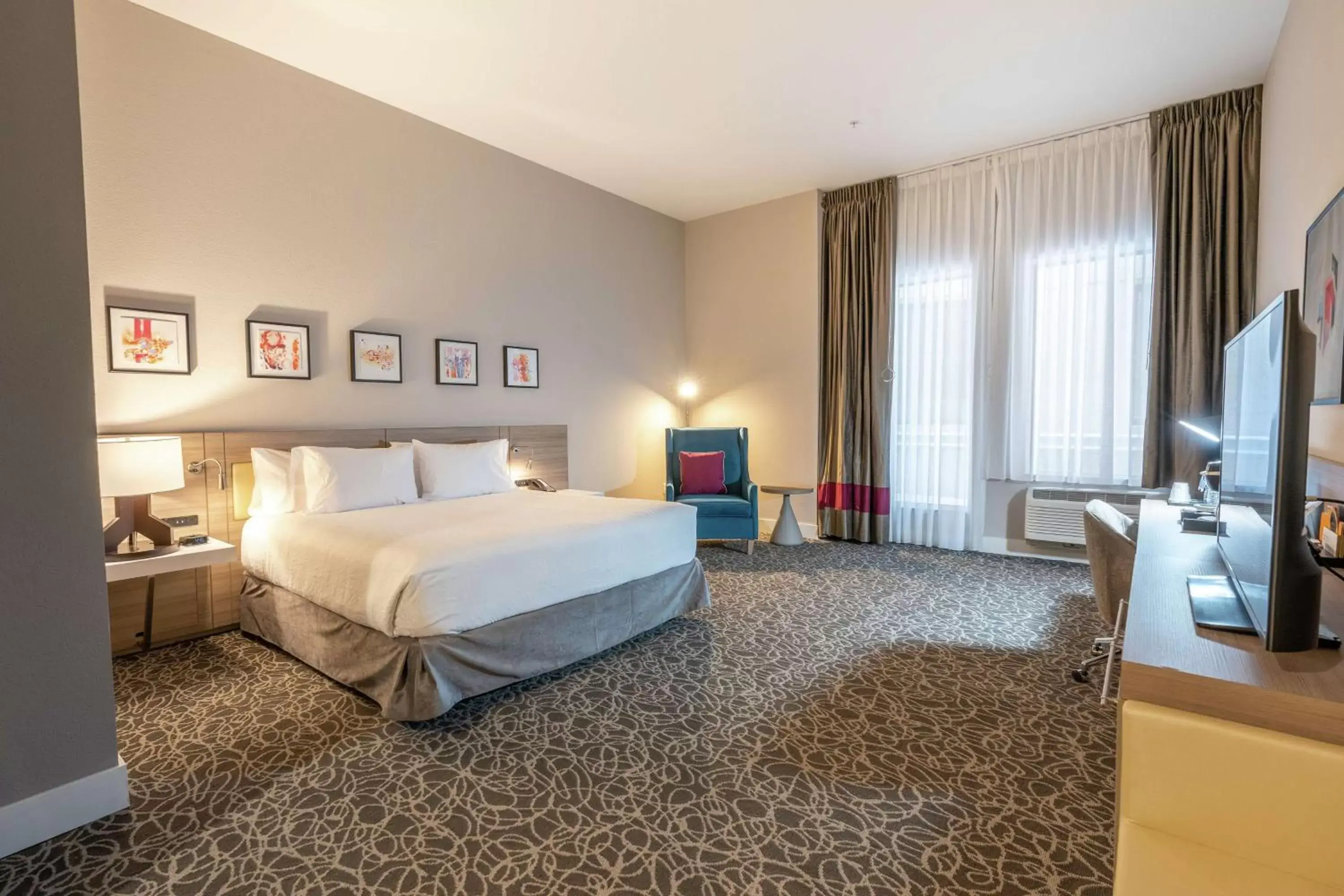 Bedroom, Bed in Hilton Garden Inn Wichita Downtown, Ks Bedroom, Bed in Hilton Garden Inn Wichita Downtown, Ks