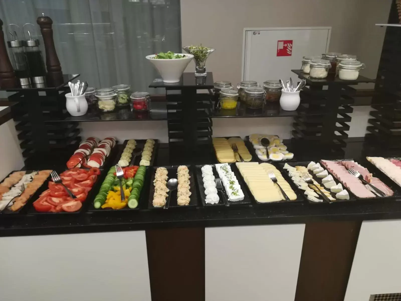 Buffet breakfast in Mercure Bydgoszcz Sepia