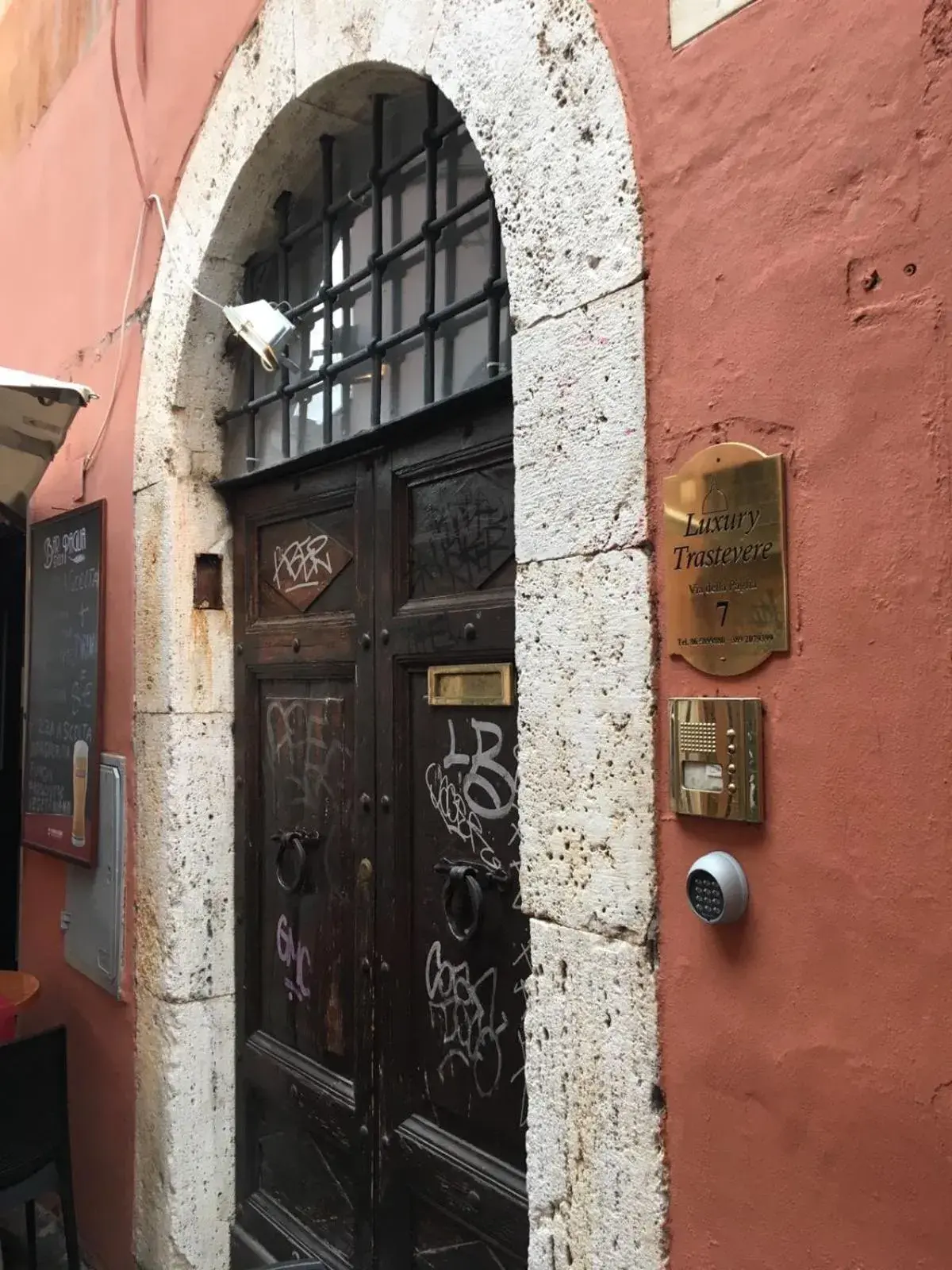 Property building in Luxury Trastevere Property building in Luxury Trastevere