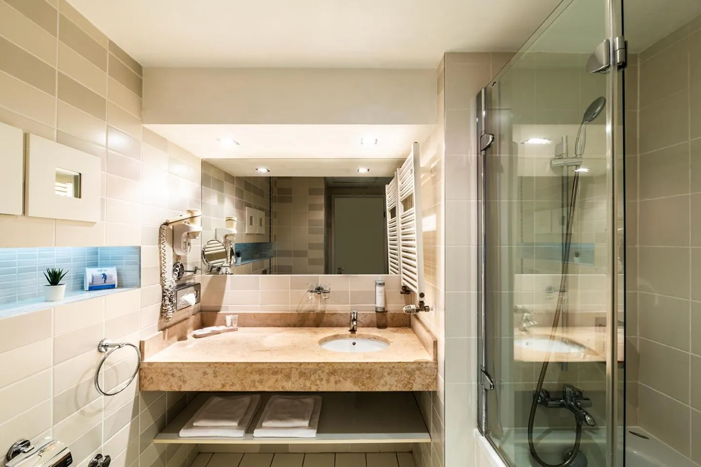 Bathroom in Atrium Fashion Hotel