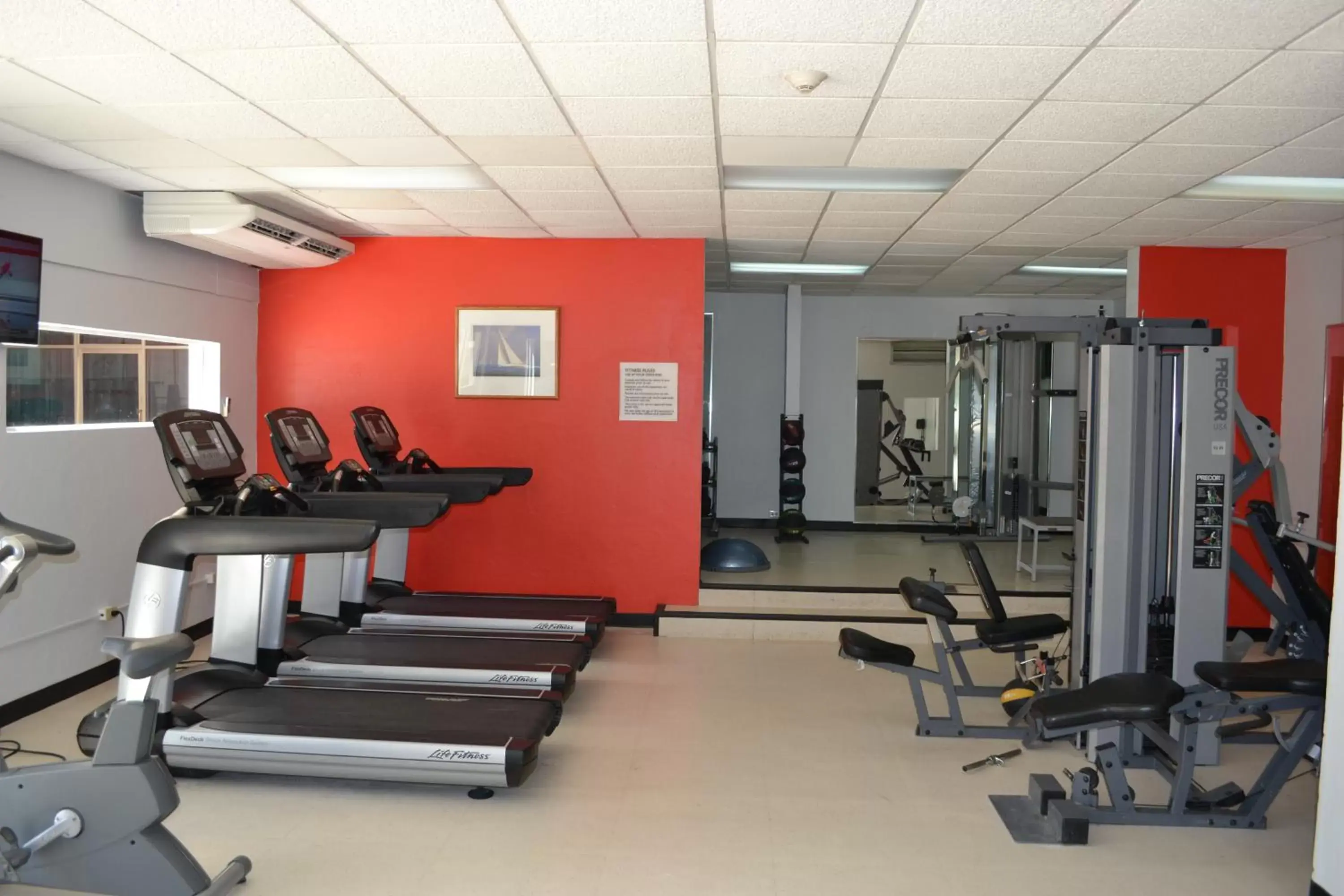 Fitness centre/facilities in Radisson Hotel Trinidad Fitness centre/facilities in Radisson Hotel Trinidad