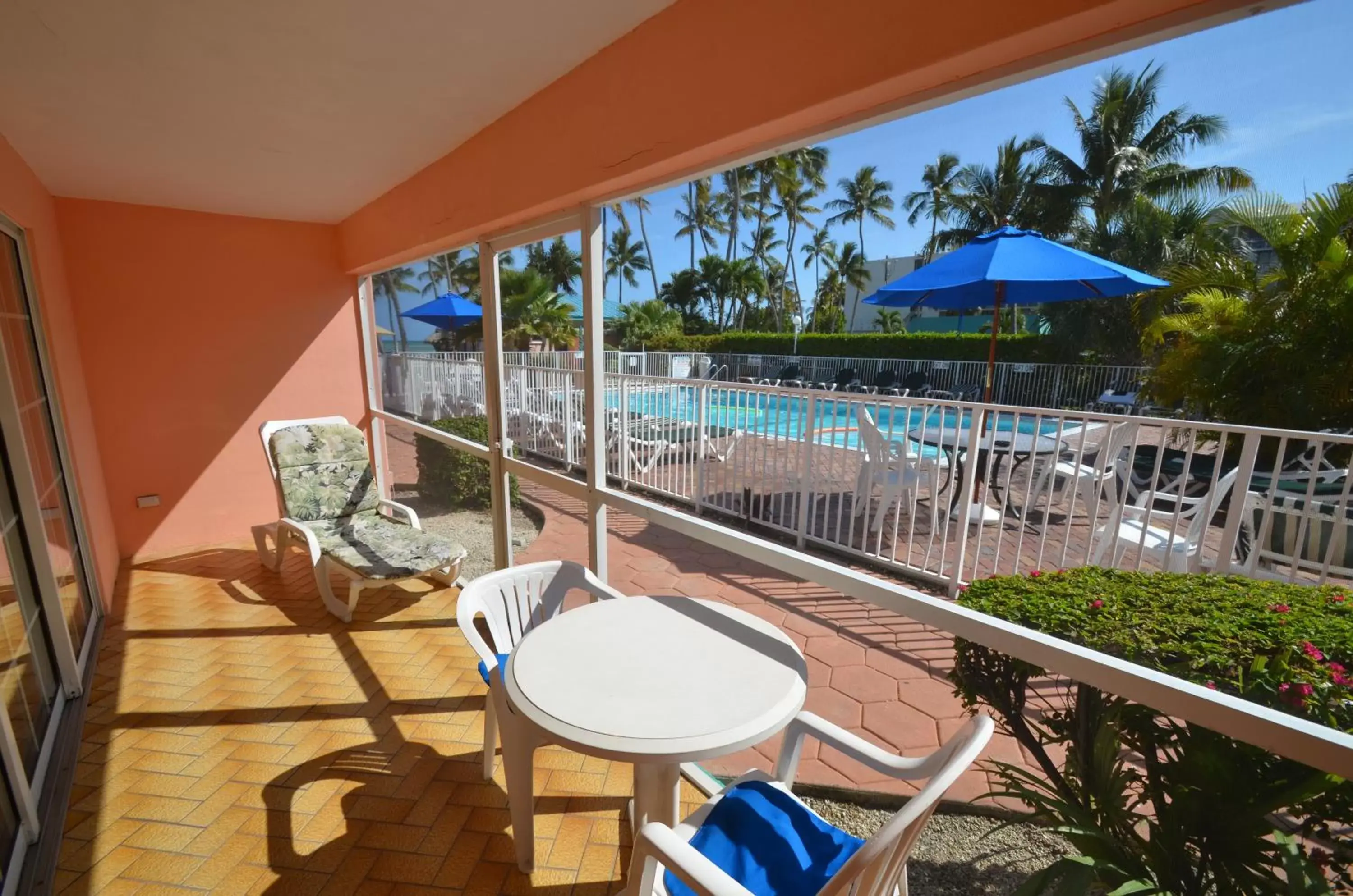 Balcony/Terrace in Breezy Palms Resort