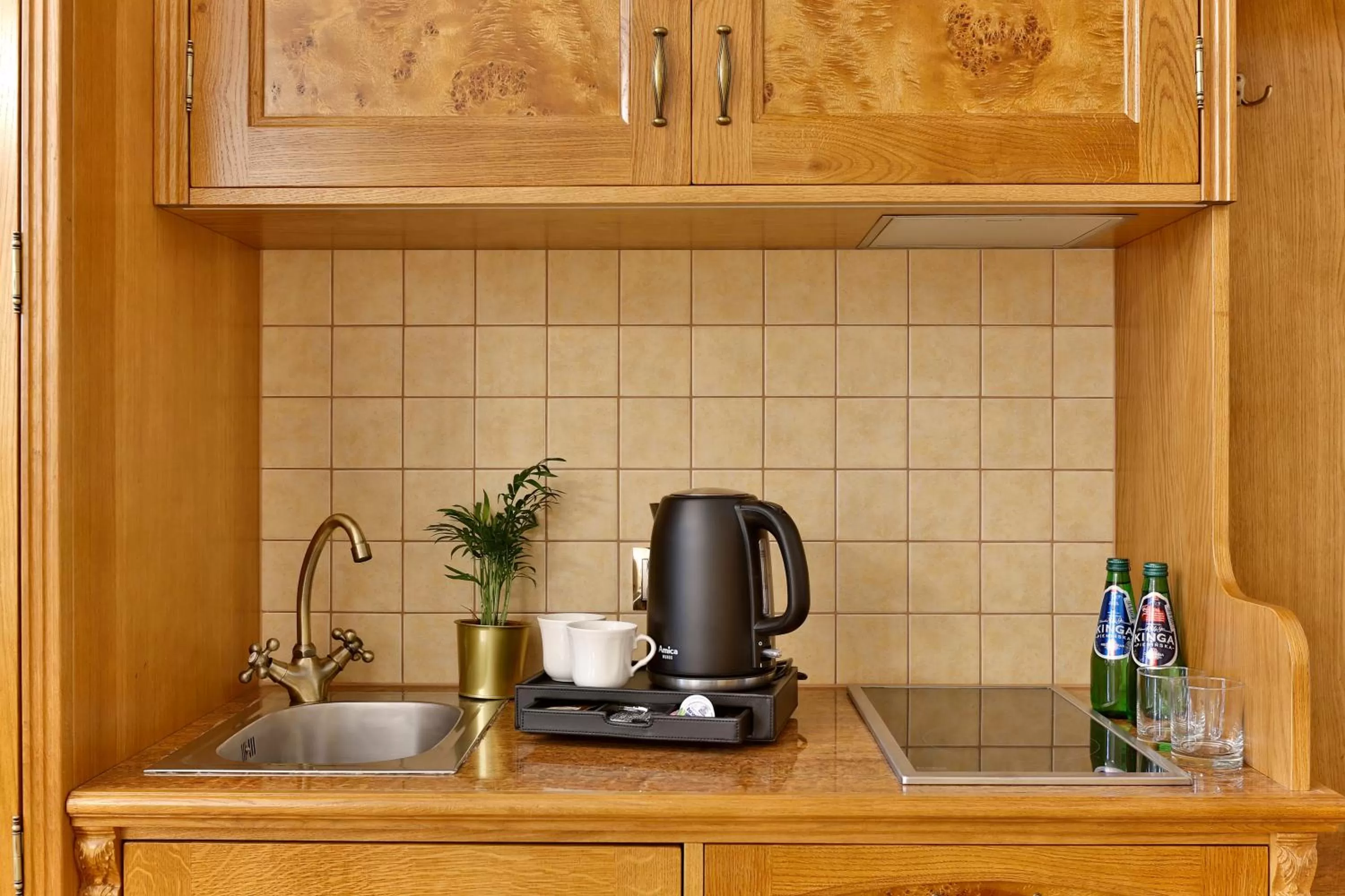 Coffee/tea facilities in Ventus Rosa Boutique Aparthotel