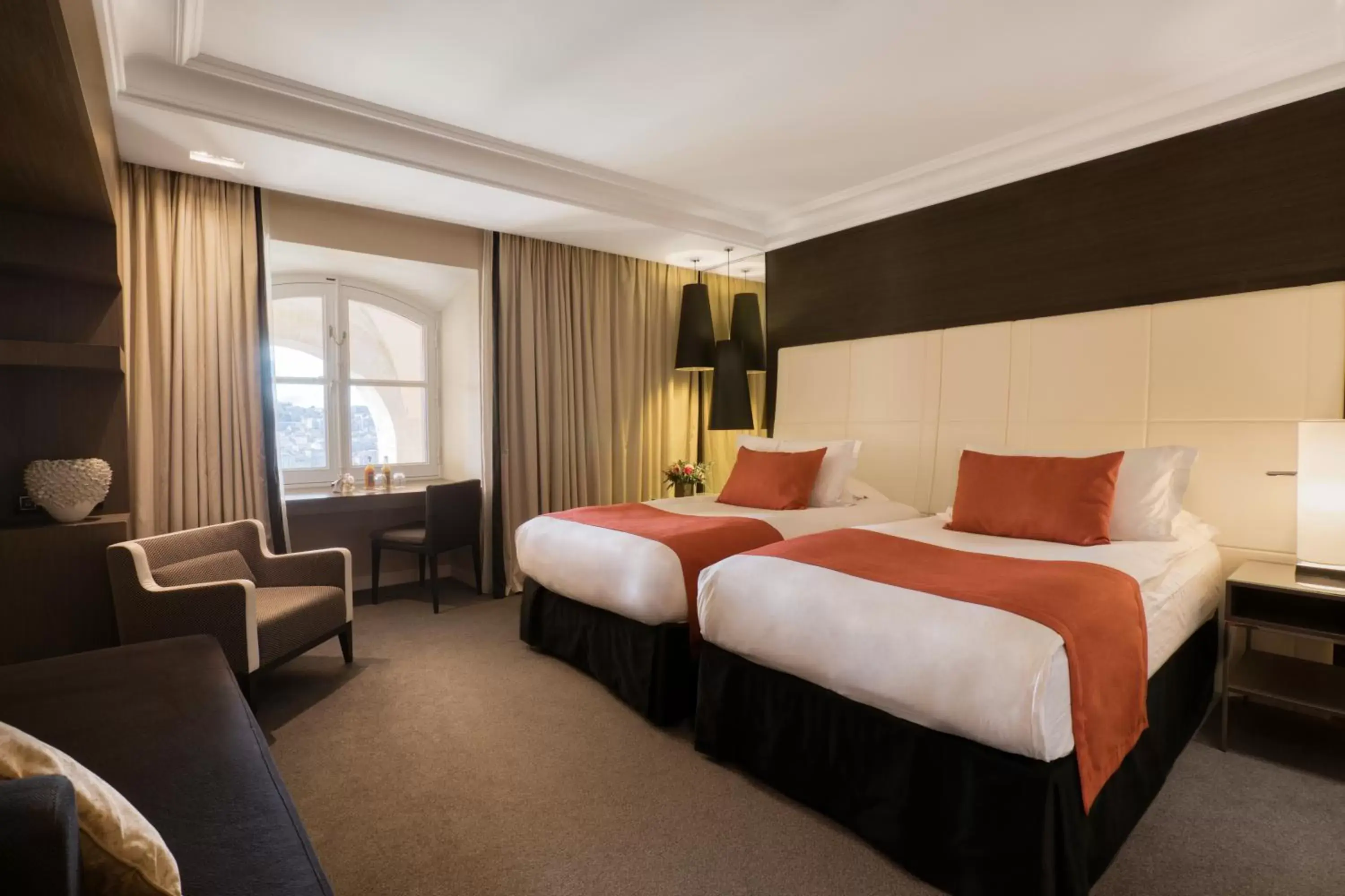 Bed in InterContinental Marseille - Hotel Dieu, an IHG Hotel