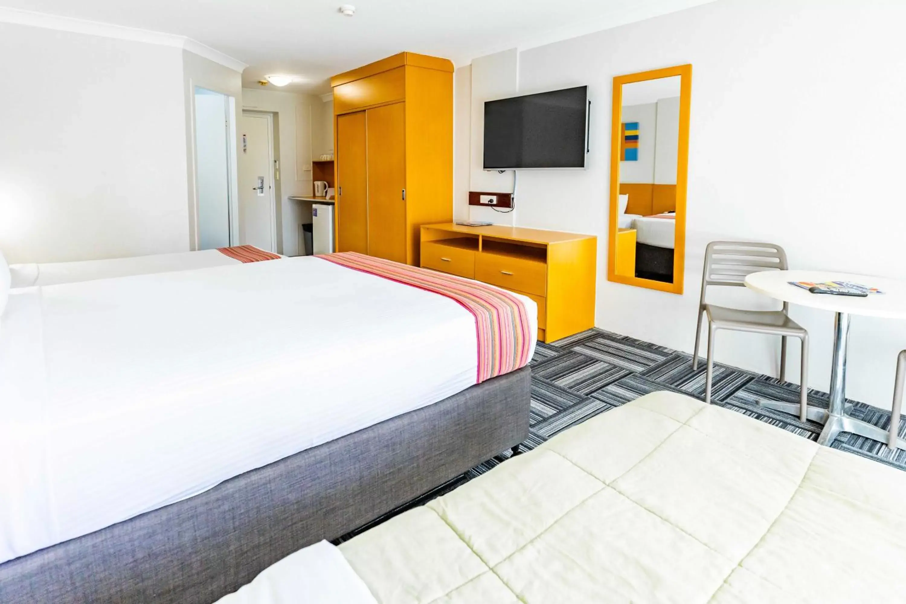 Bedroom, Bed in Paradise Resort Gold Coast