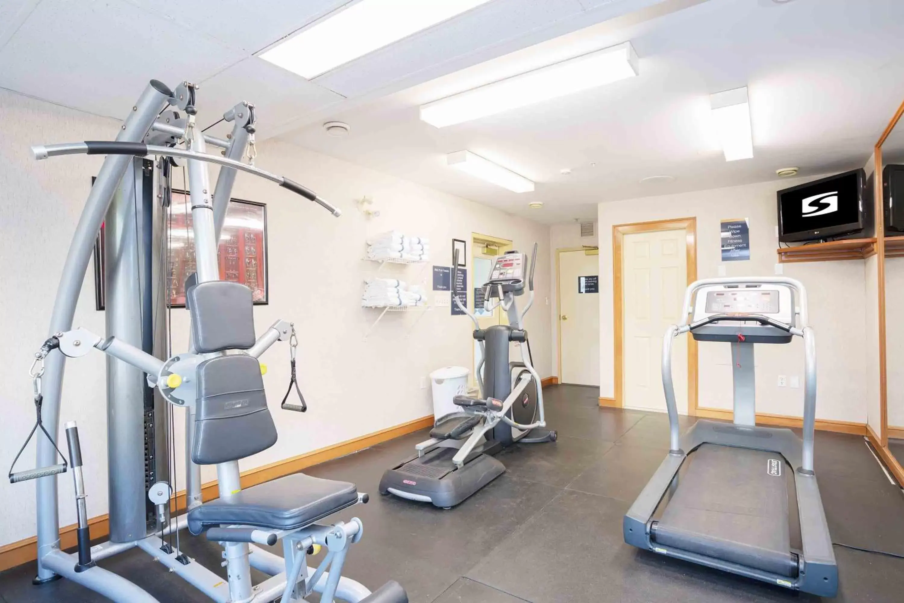 Fitness centre/facilities, Fitness Center/Facilities in Sandman Hotel Quesnel