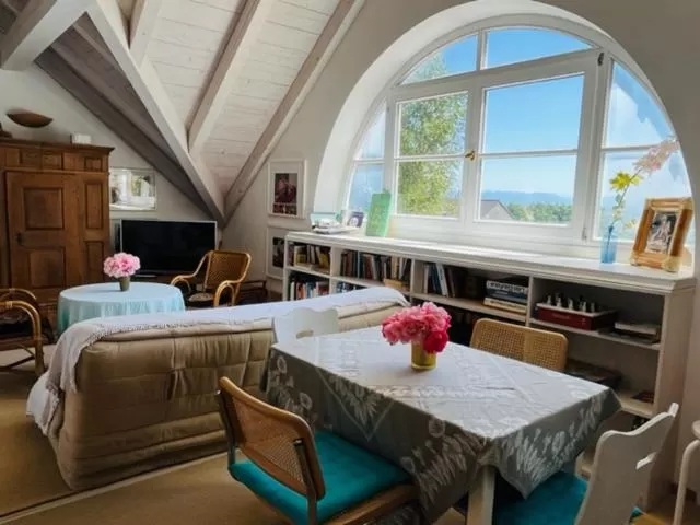 Restaurant/places to eat, Bed in Bed and Breakfast Bavaria München