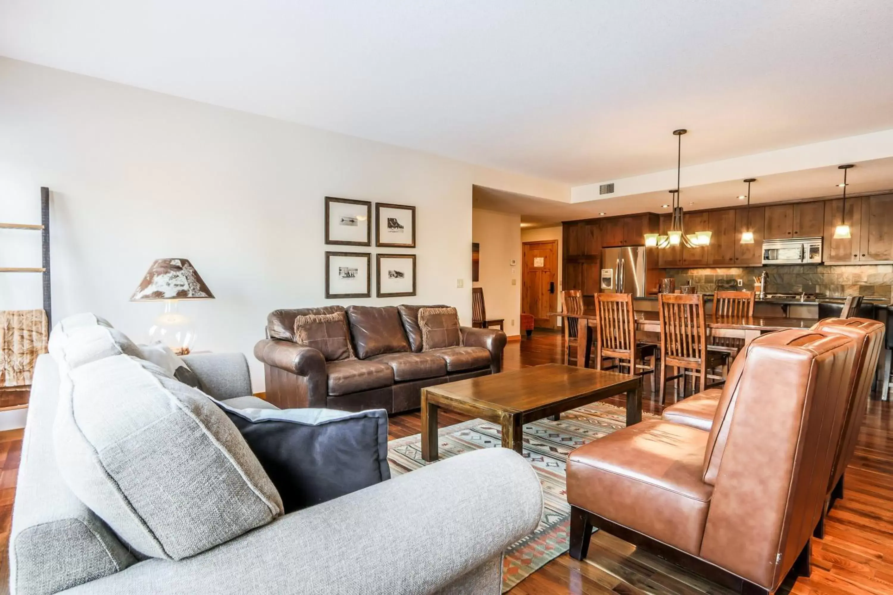 Living room, Seating Area in Tamarack Lodge by Spring Creek Vacations