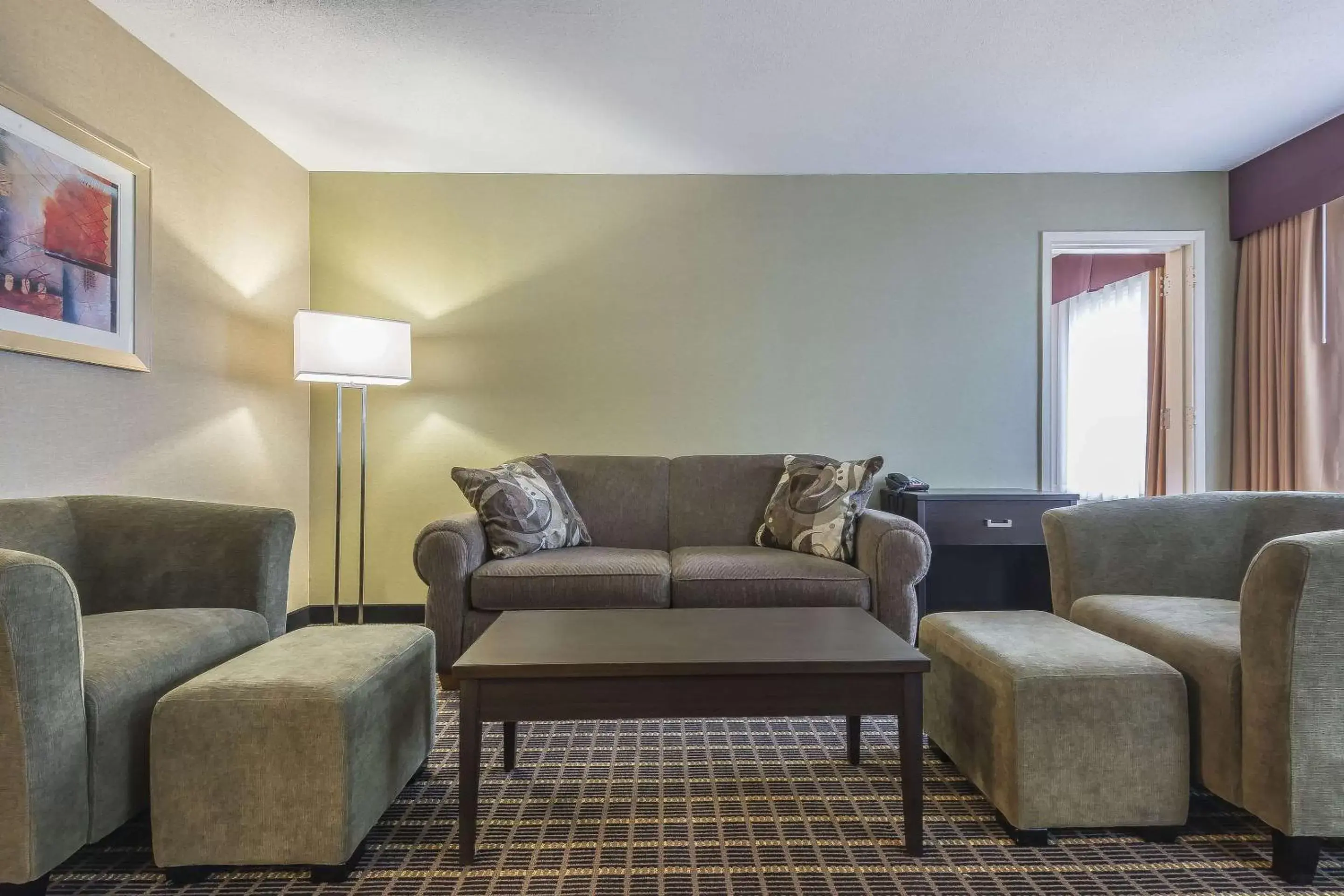 Photo of the whole room, Seating Area in Quality Inn & Suites Downtown Windsor, ON, Canada