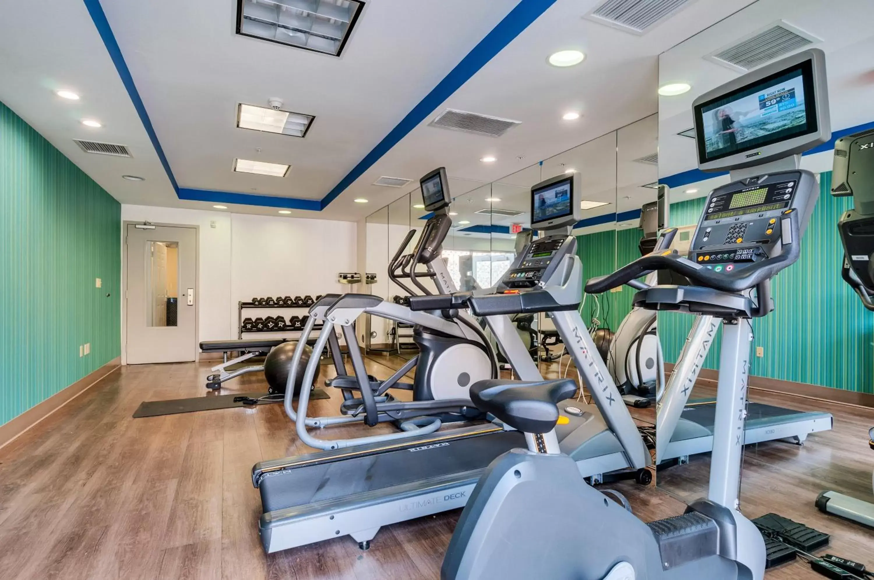 Fitness centre/facilities, Fitness Center/Facilities in Holiday Inn Express Hotel & Suites Lake Elsinore, an IHG Hotel