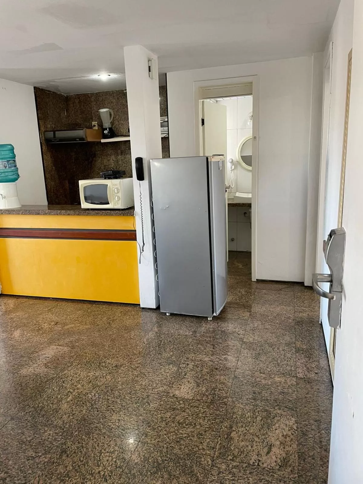 Kitchen/Kitchenette in Flat Atlântico Neto