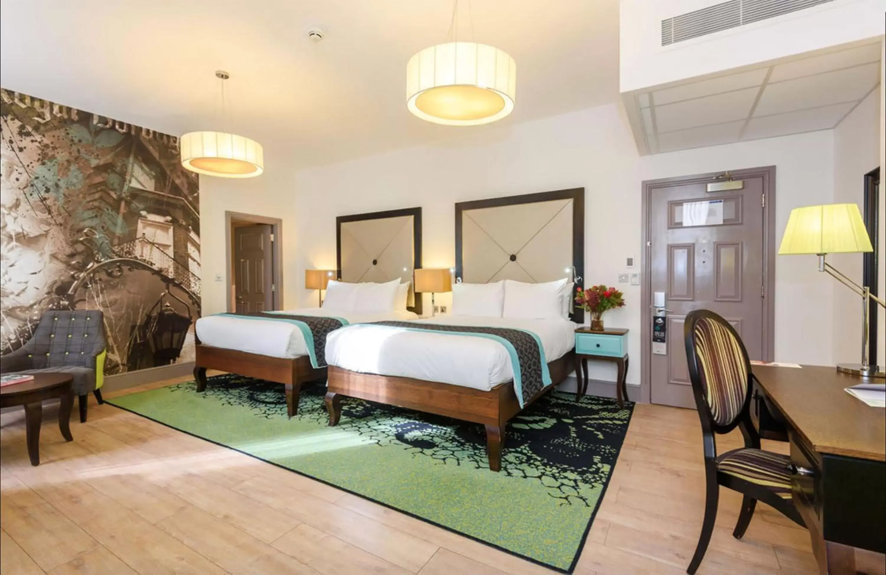 Photo of the whole room in Hotel Indigo London - Kensington, an IHG Hotel