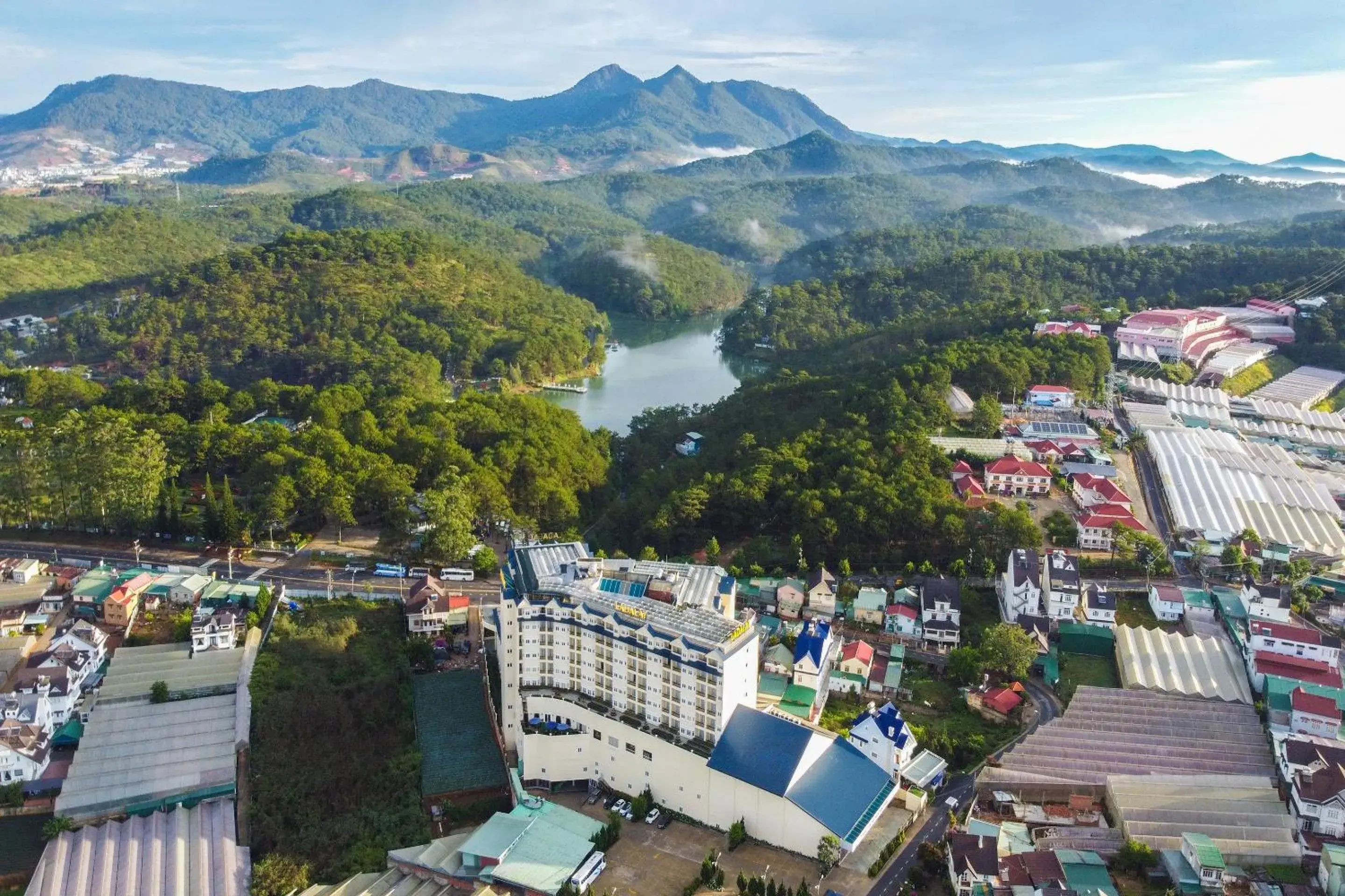 Property building, Bird's-eye View in Ladalat Hotel