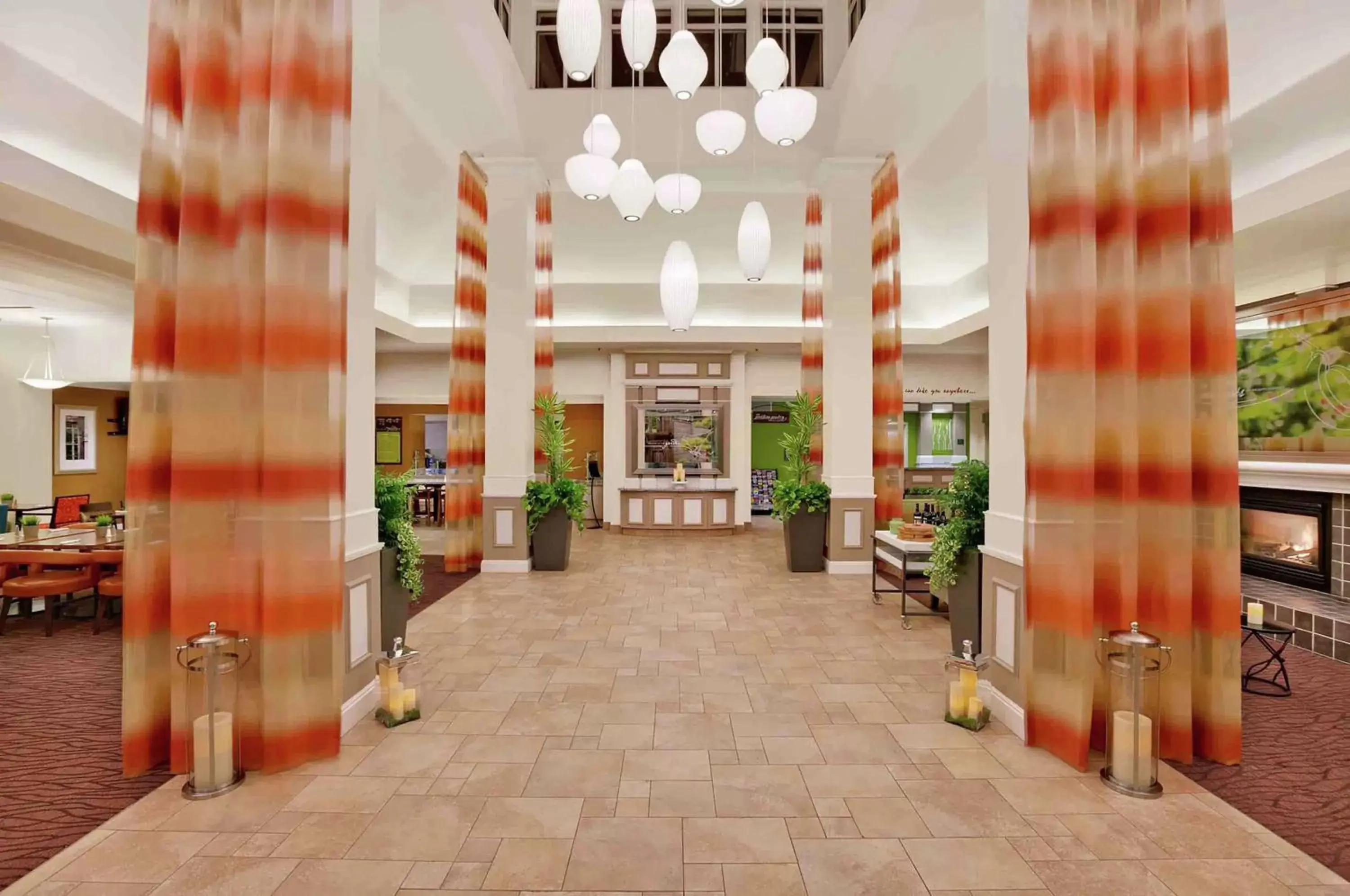 Lobby or reception in Hilton Garden Inn San Francisco Airport North