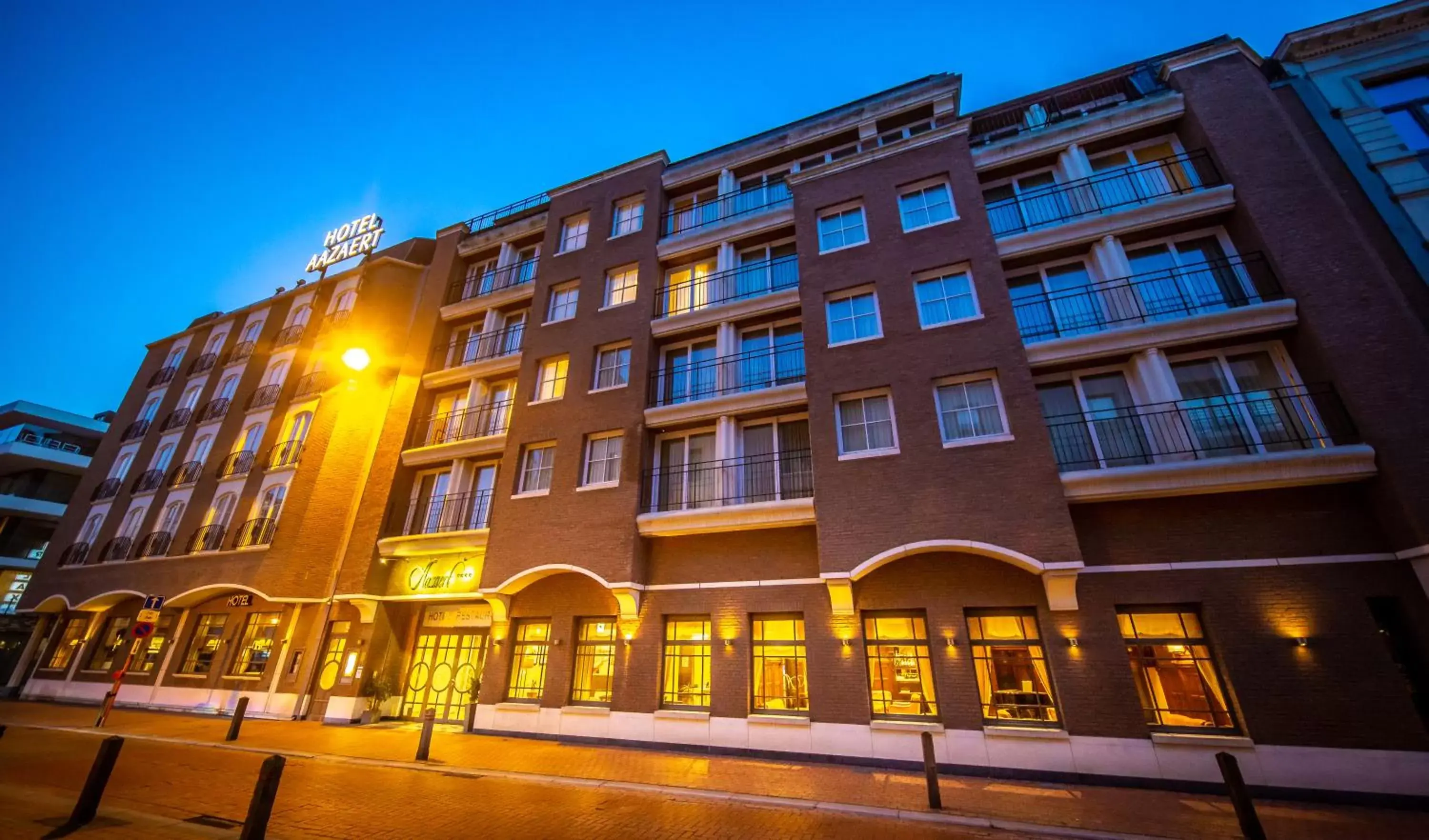 Property Building in Hotel Aazaert by WP Hotels