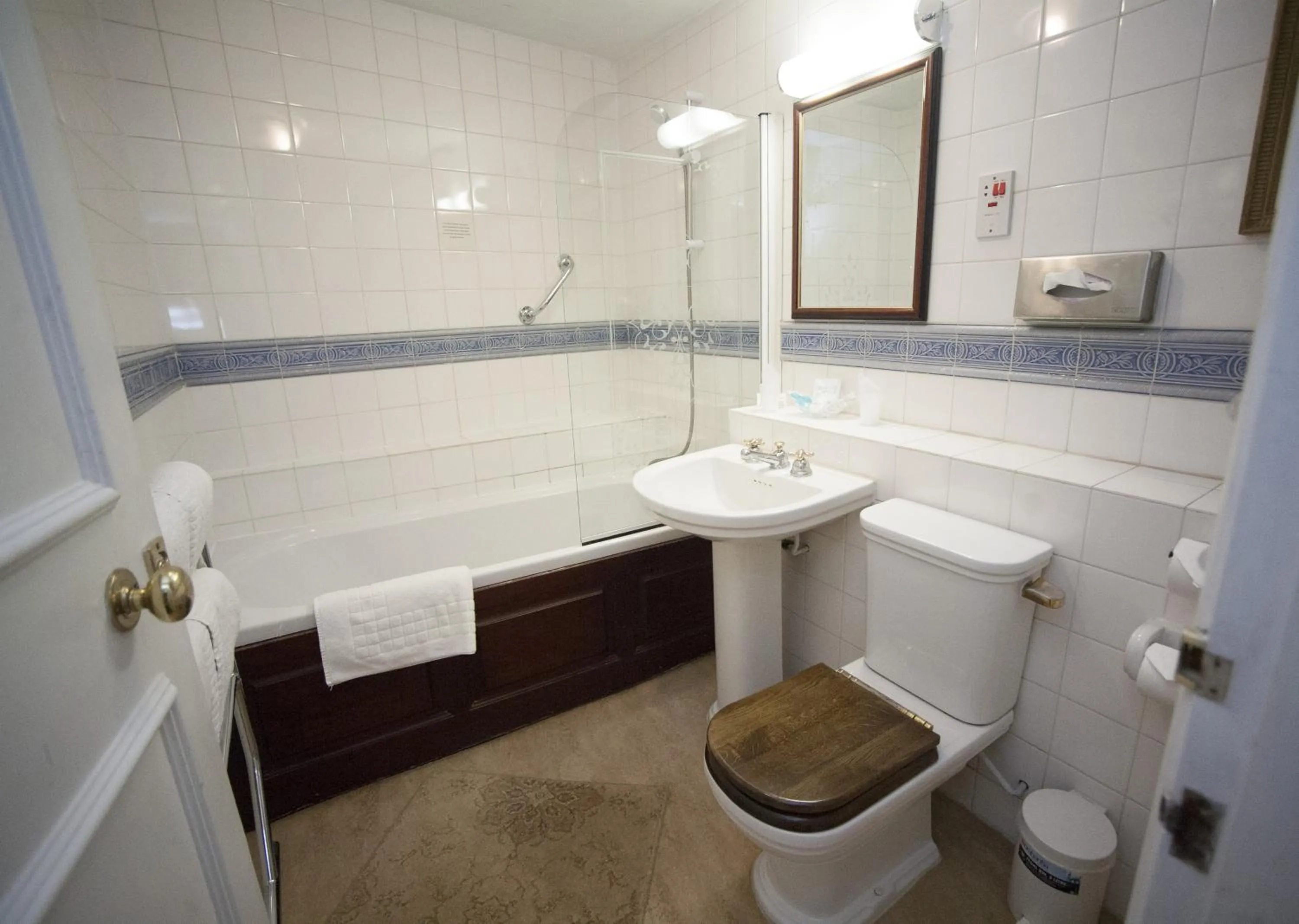 Bathroom in The Lion Hotel Shrewsbury