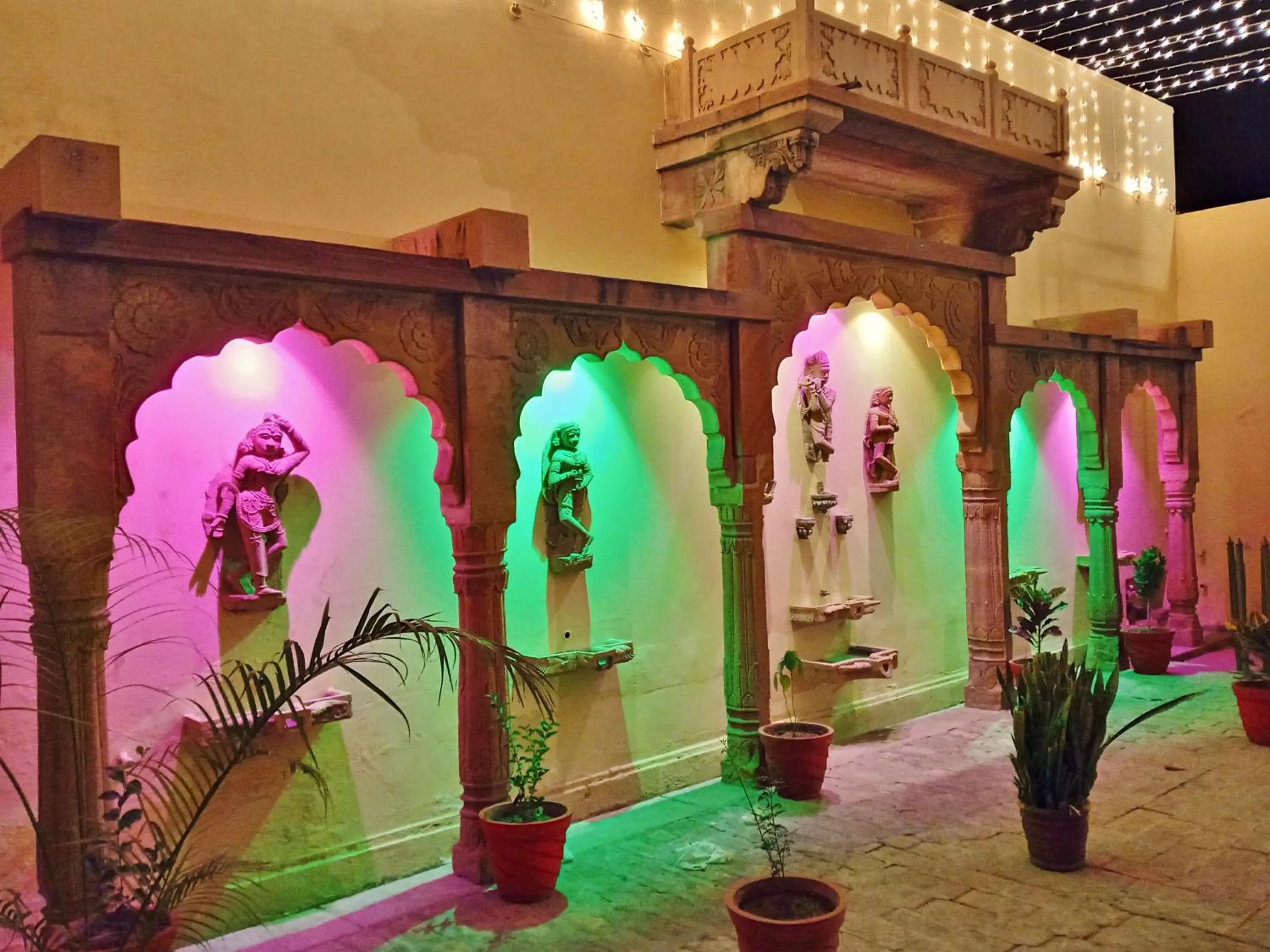 Facade/entrance in Rigmor haveli