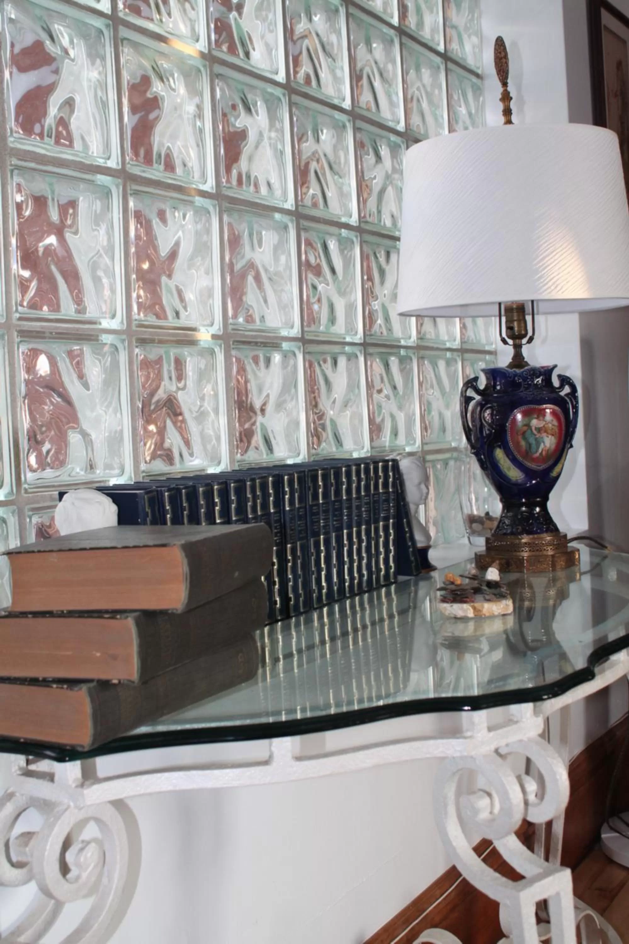 Kitchen/Kitchenette in Maison Sherman's house