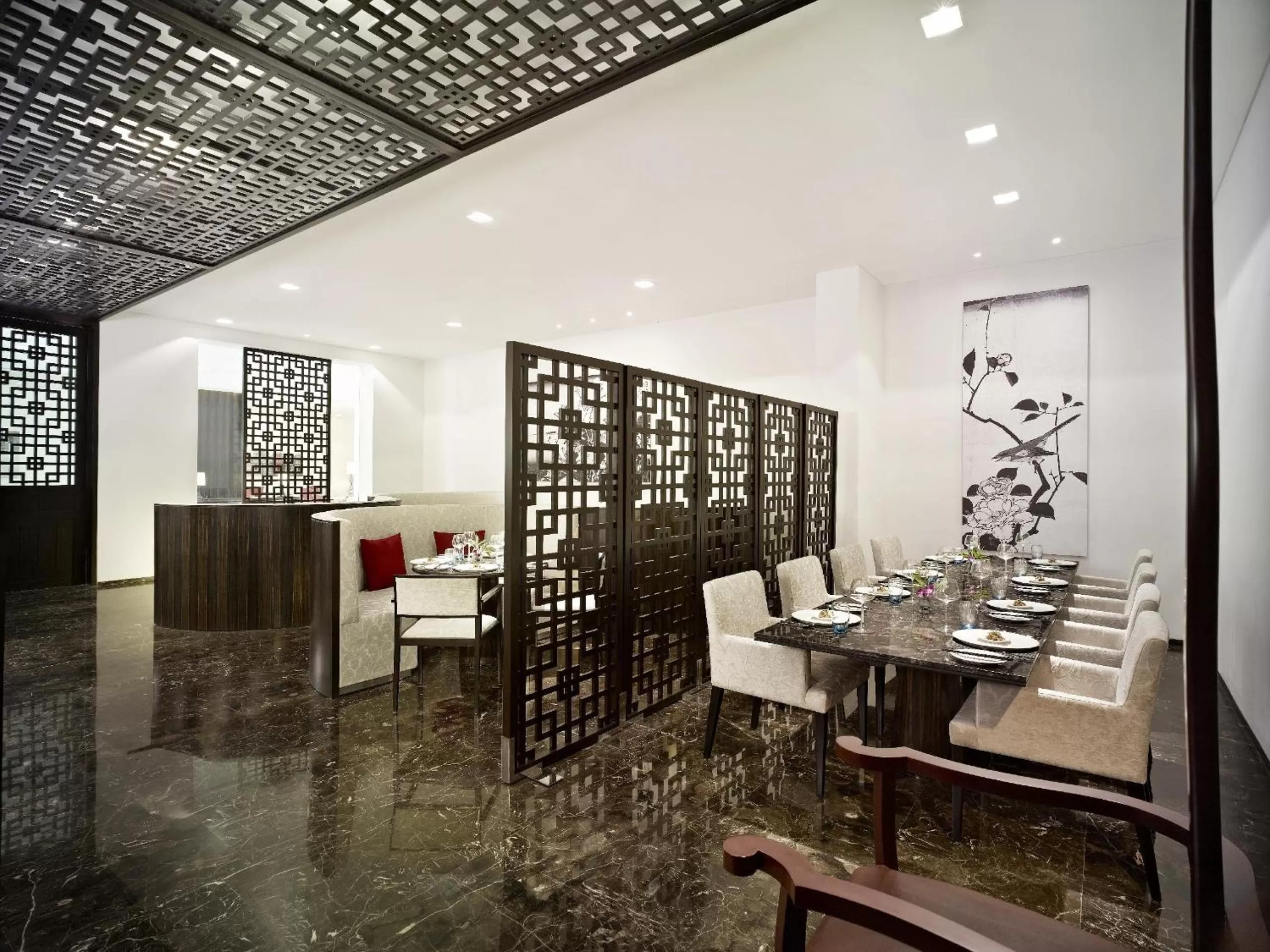 Restaurant/places to eat in Vivanta Chennai IT Expressway OMR