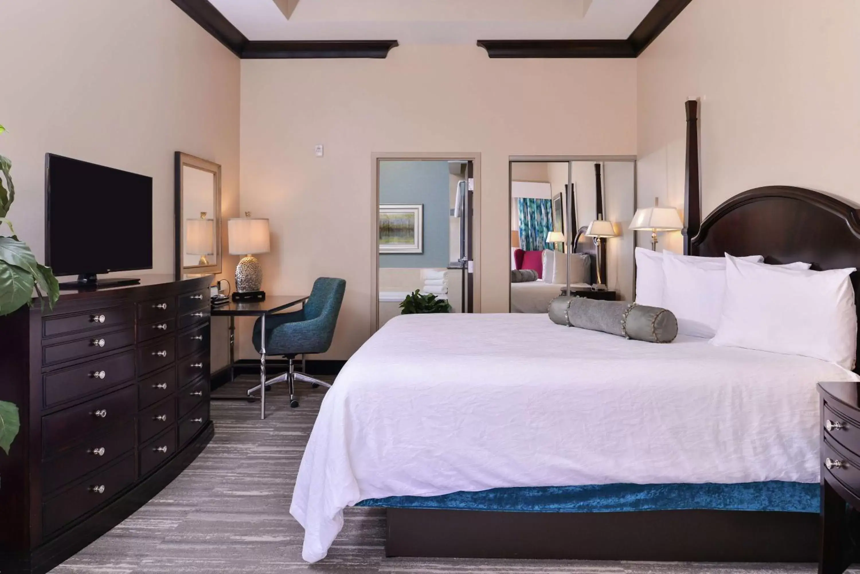 Bedroom, Bed in Hilton Garden Inn Jacksonville Downtown Southbank