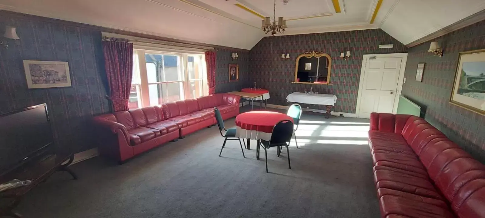 Seating Area in Gordon Arms Hotel