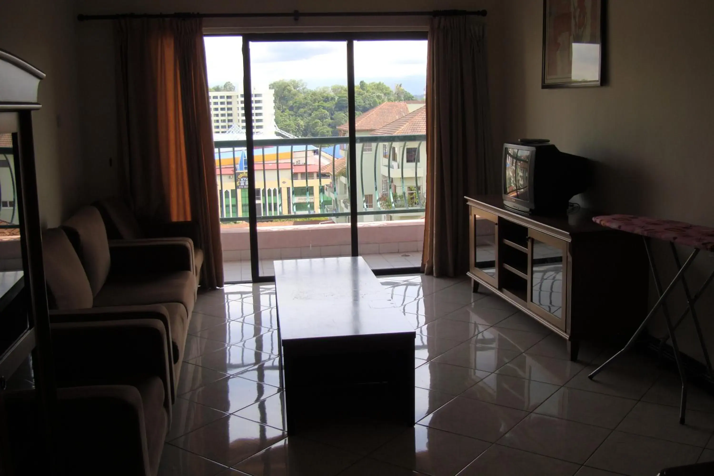 Living room in Dorcas Service Apartment - Marina Court