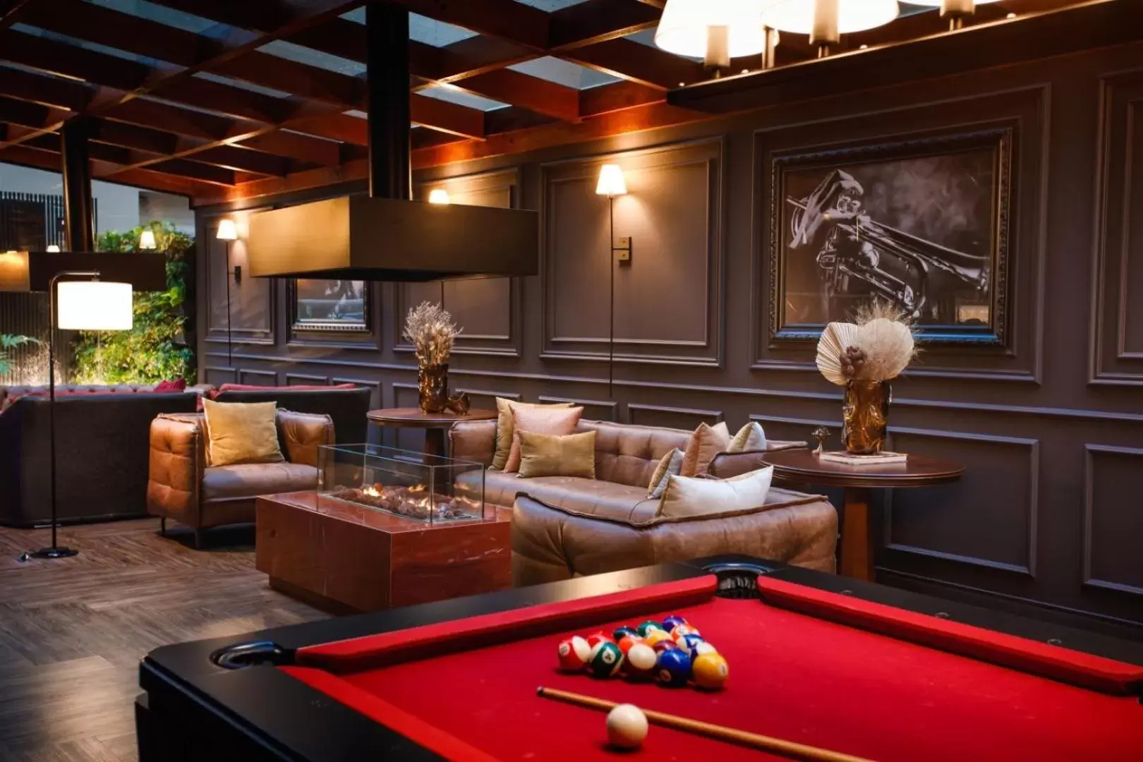 Communal lounge/ TV room, Billiards in Sofistic Hotel