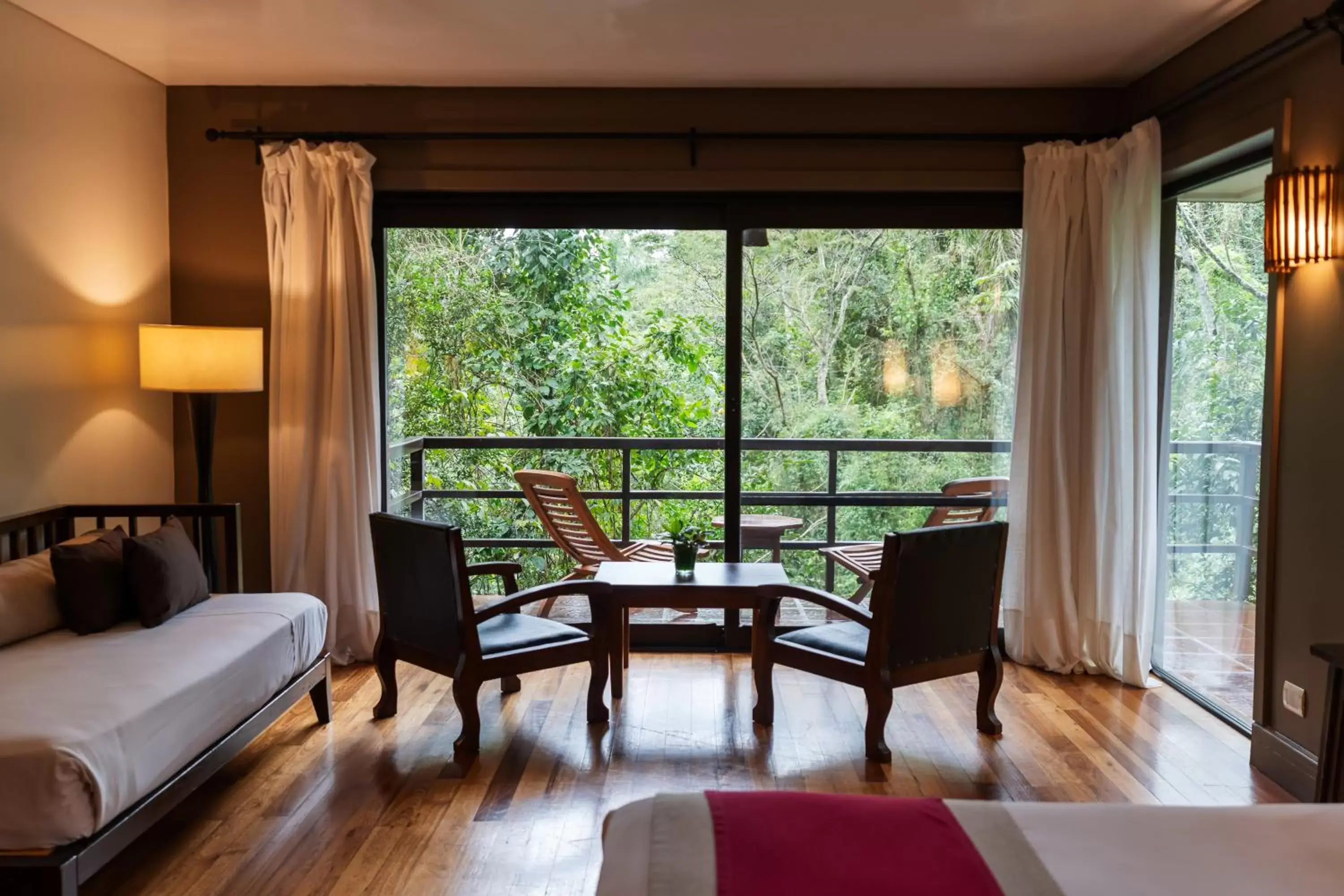 Balcony/Terrace, Seating Area in Loi Suites Iguazu Hotel