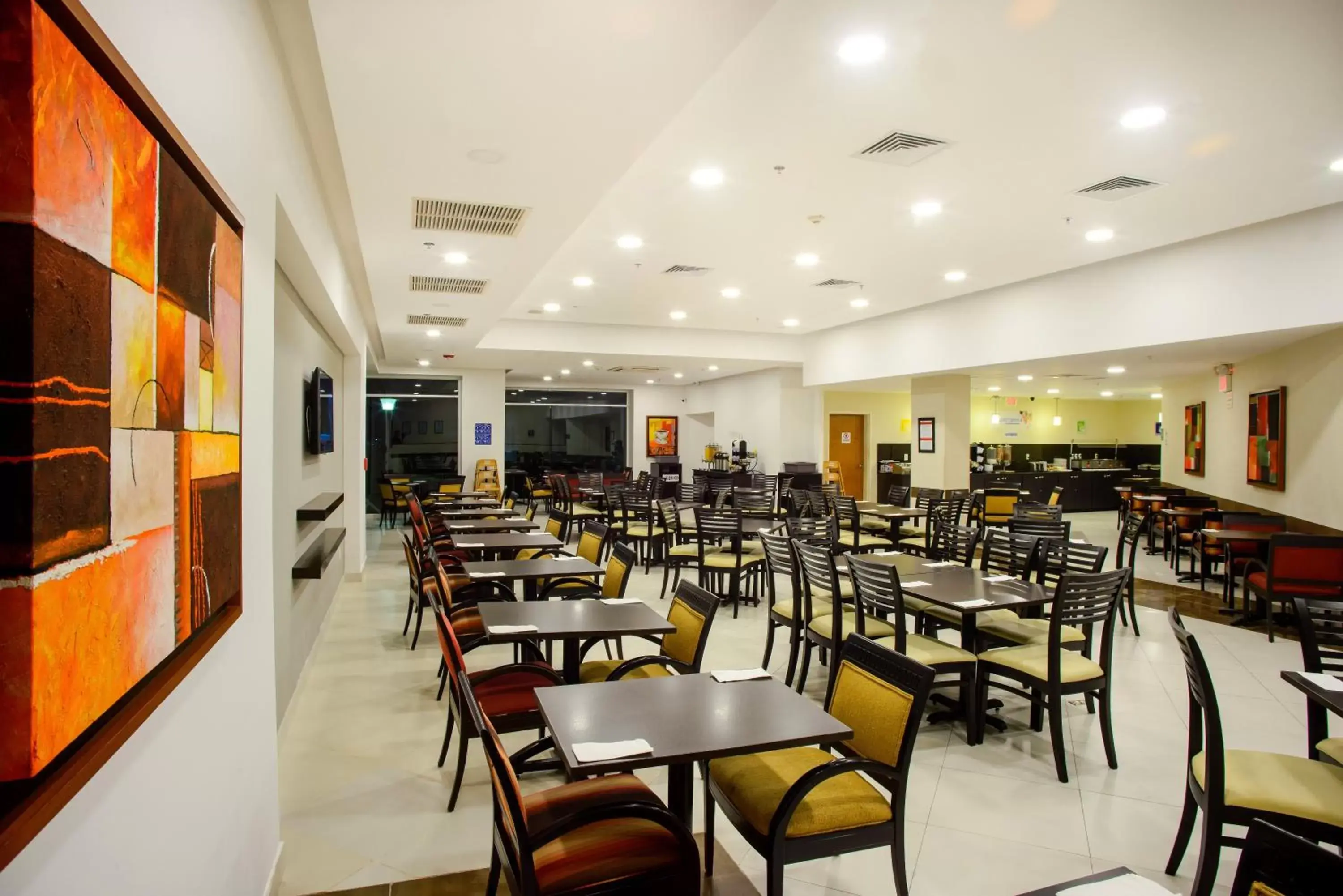 Breakfast, Restaurant/Places to Eat in Holiday Inn Express Tapachula, an IHG Hotel