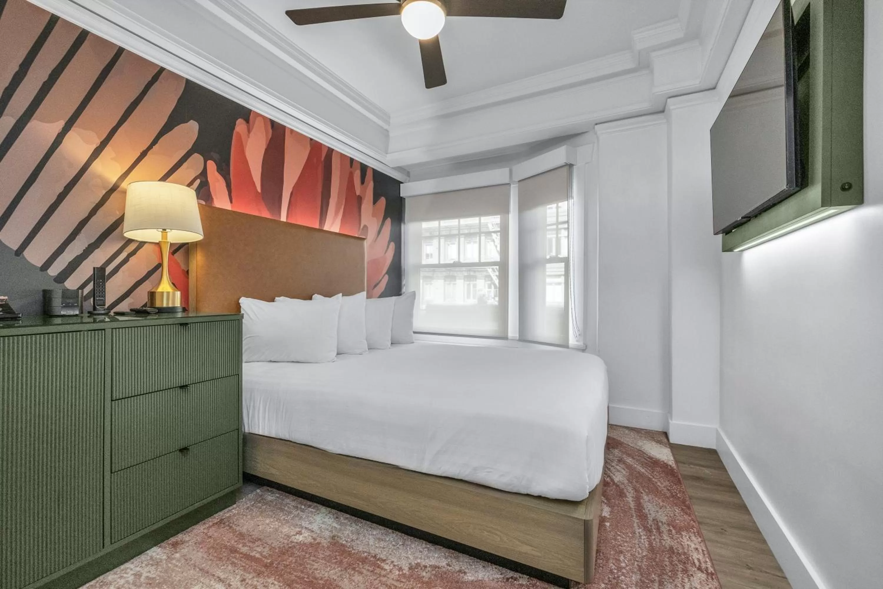 Bedroom, Bed in Nob Hill Hotel