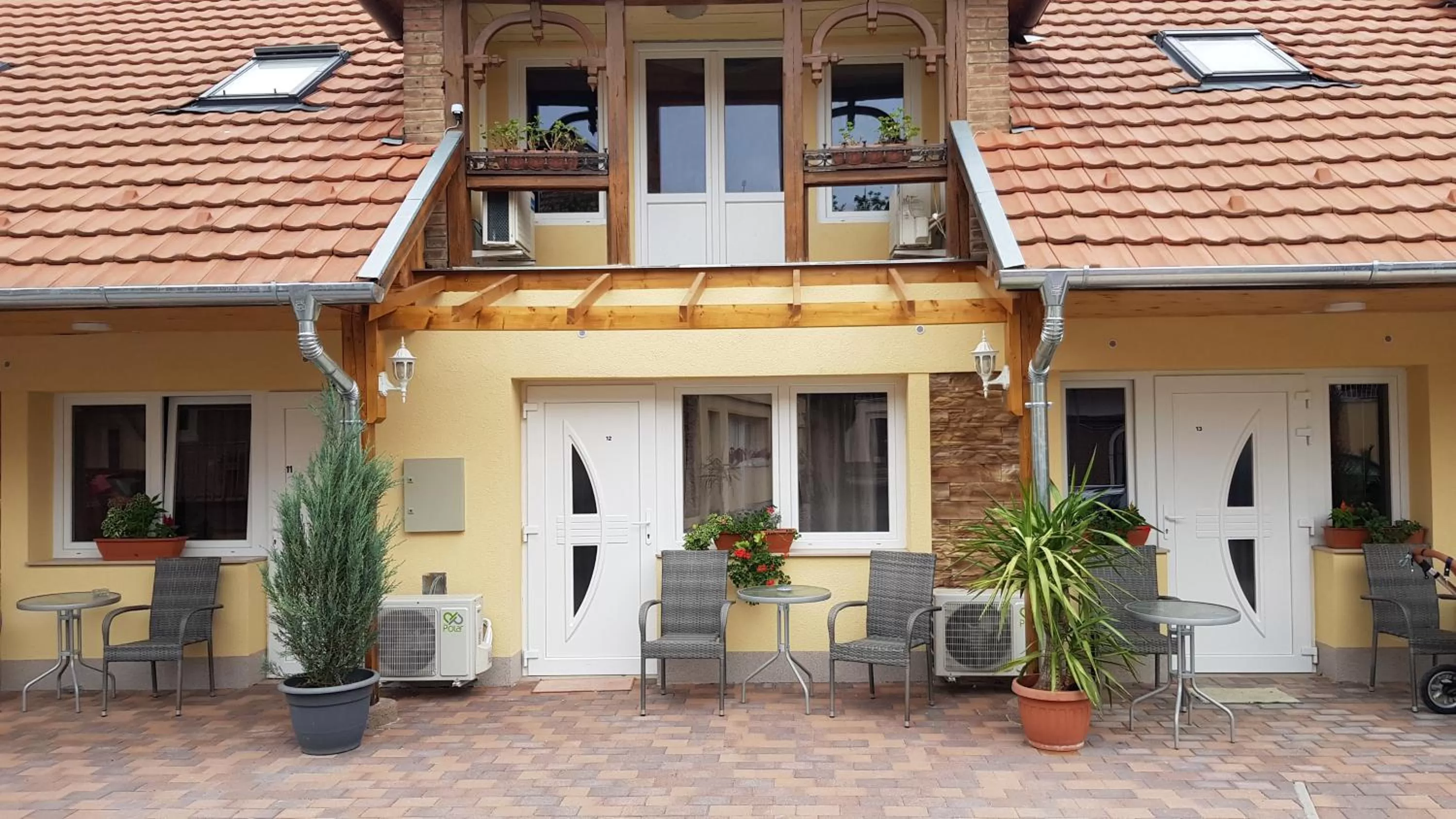 Central Panzió Gyula