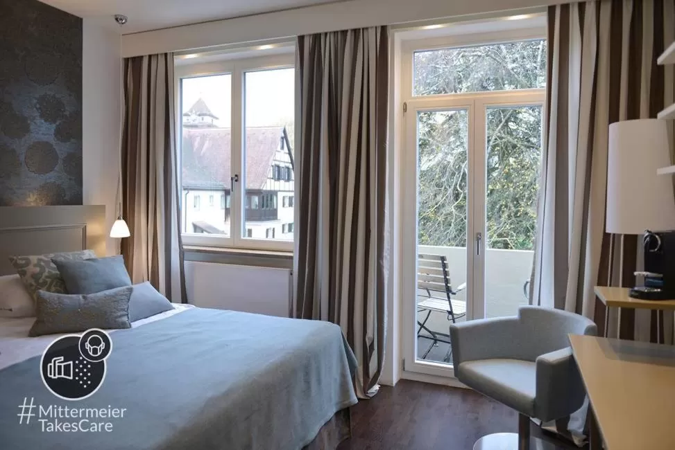 Patio, Bed in Villa Mittermeier, Hotellerie & Restaurant