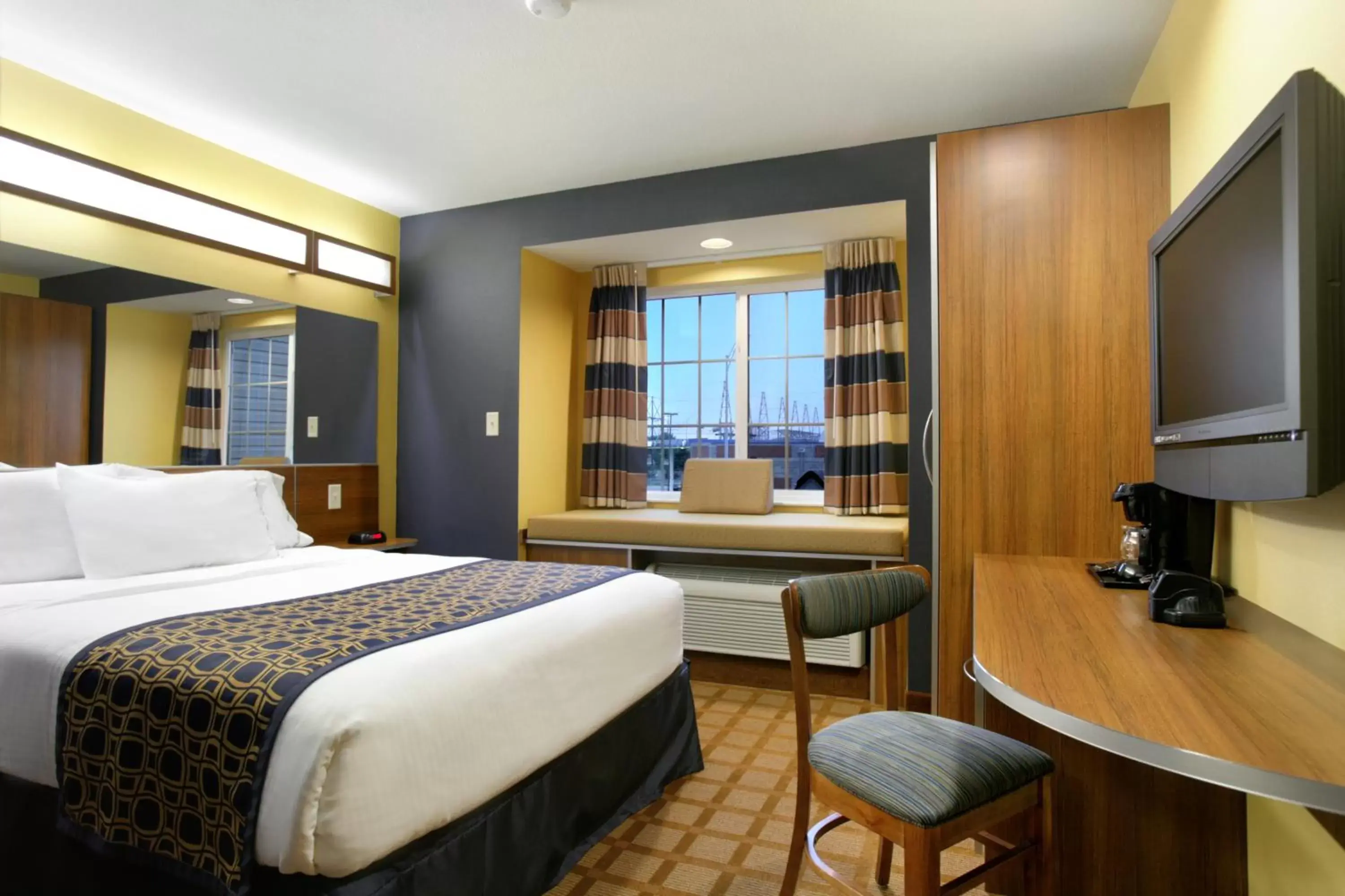 Bed in Microtel Inn & Suites - Kearney