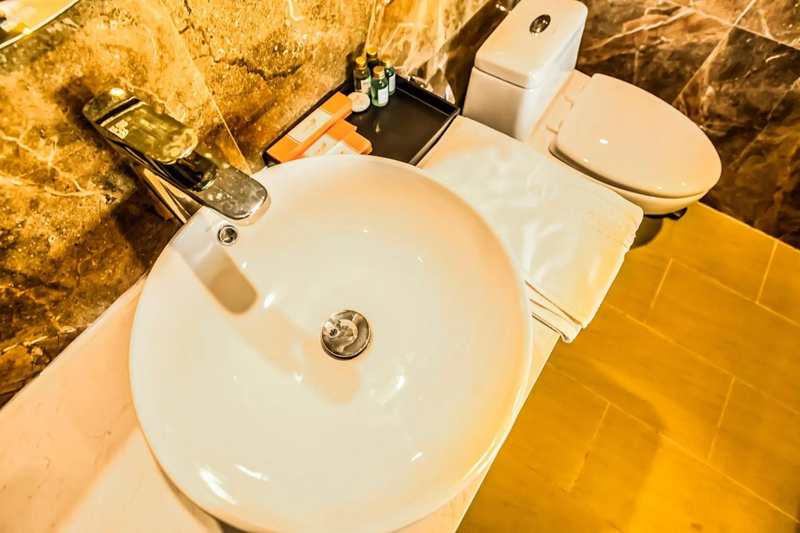 Bathroom in Coral Bay Resort