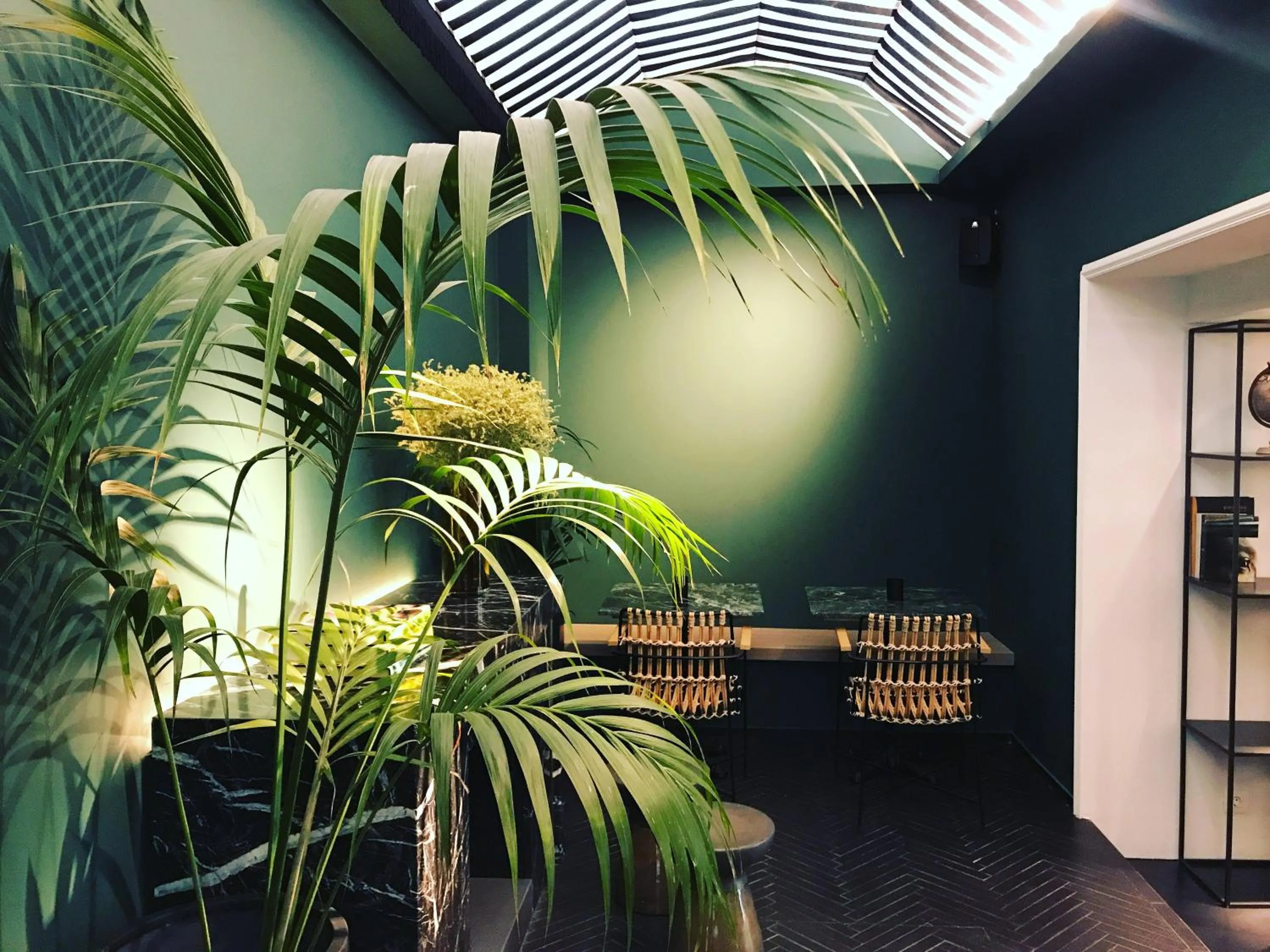 Seating area in Niki Athens Hotel