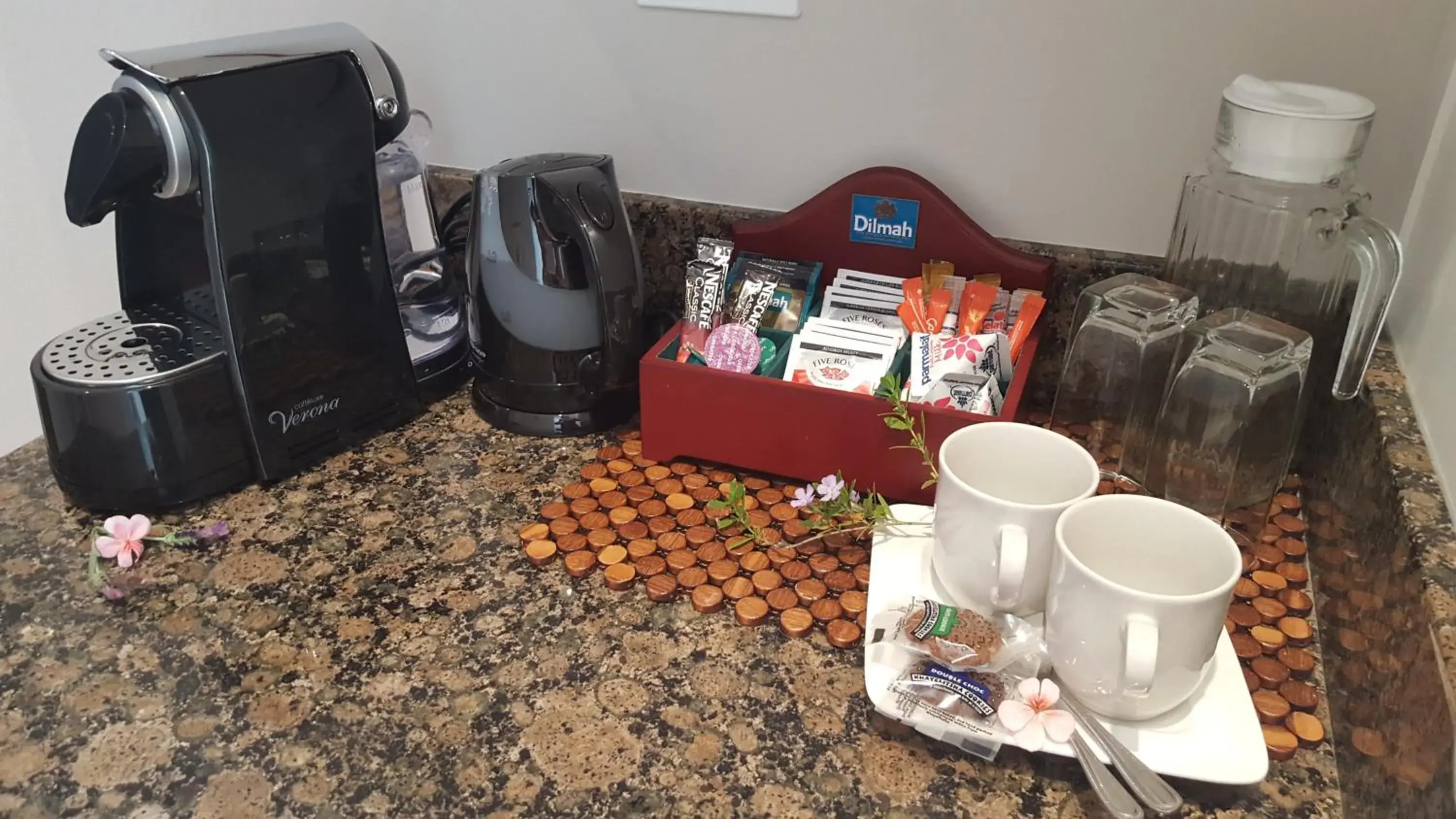 Coffee/Tea Facilities in Eikendal Lodge