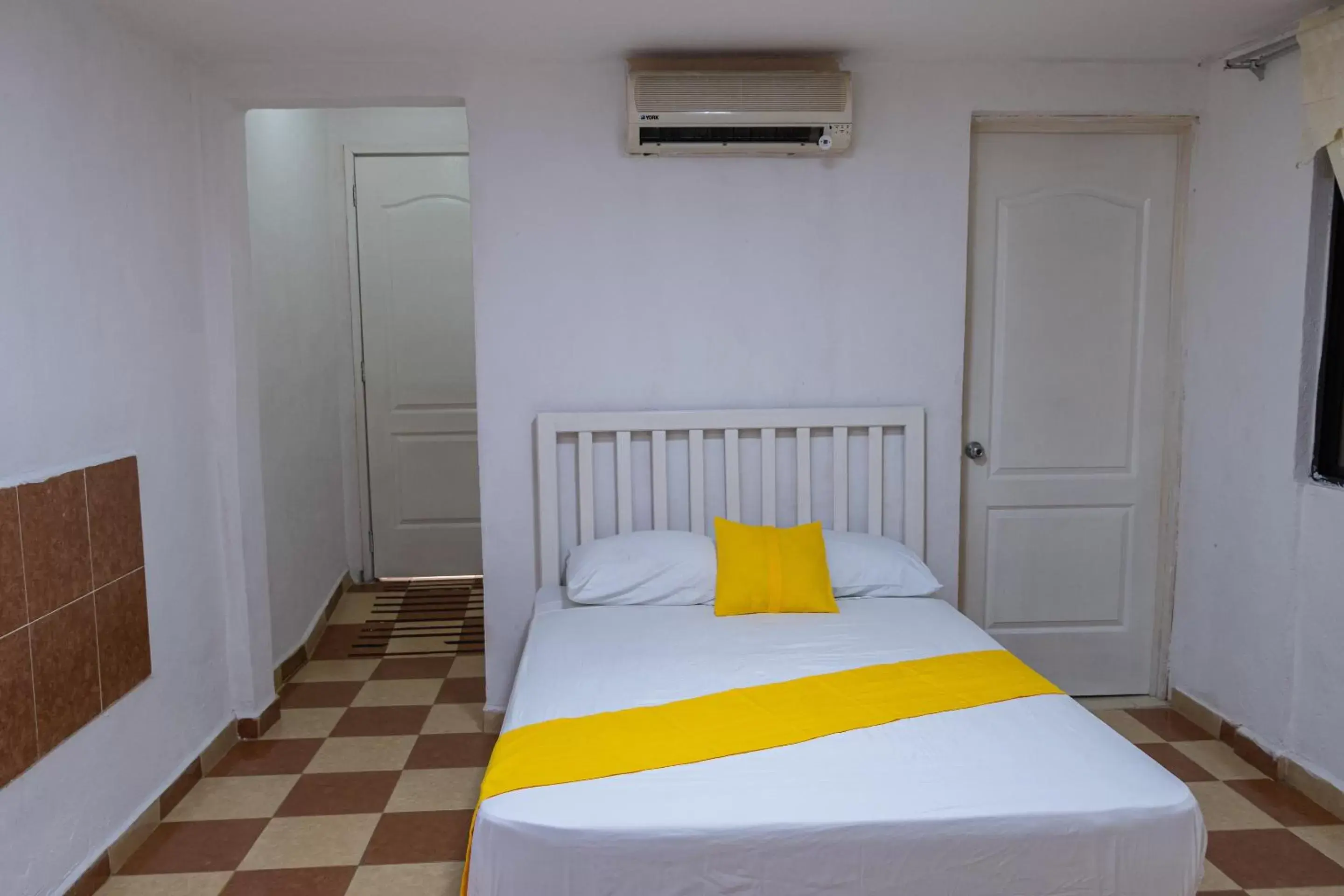 Bedroom, Bed in OYO Hotel Marías,Aeropuerto Internacional de Chetumal