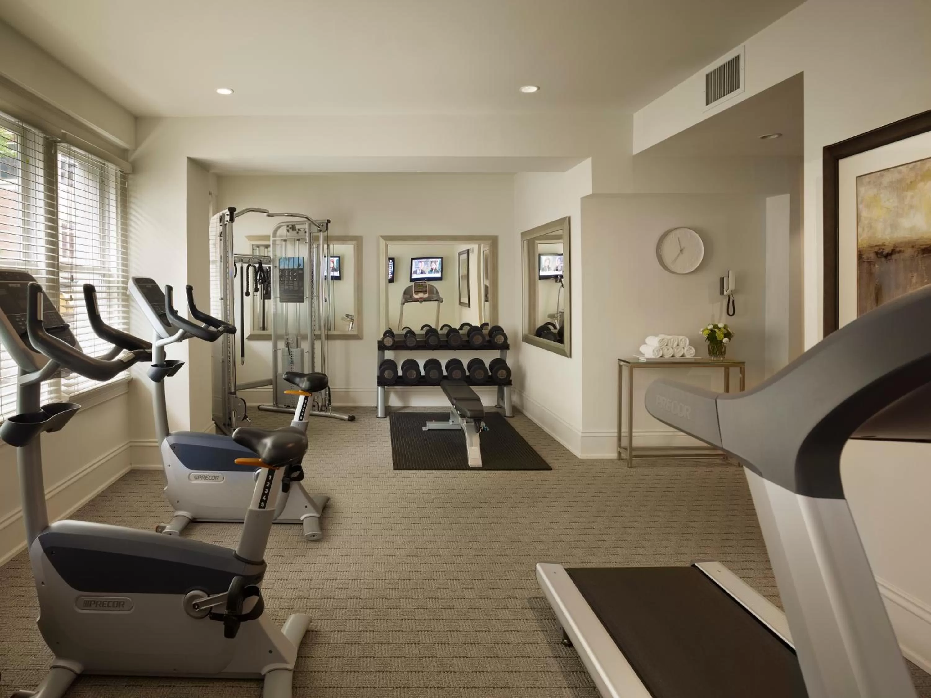 Fitness centre/facilities in AKA Rittenhouse Square