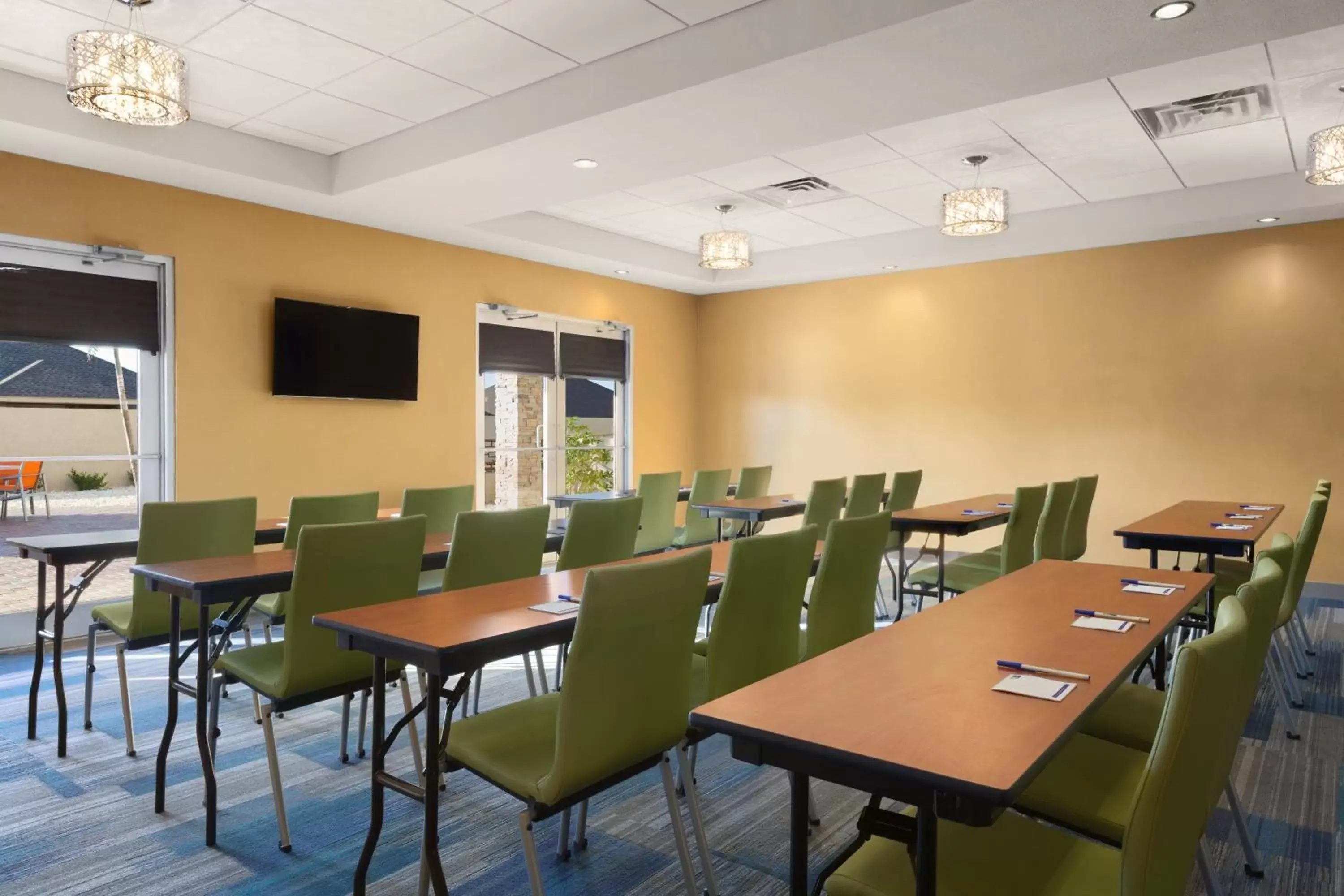 Meeting/conference room in Holiday Inn Express & Suites Edinburg- Mcallen Area, an IHG Hotel