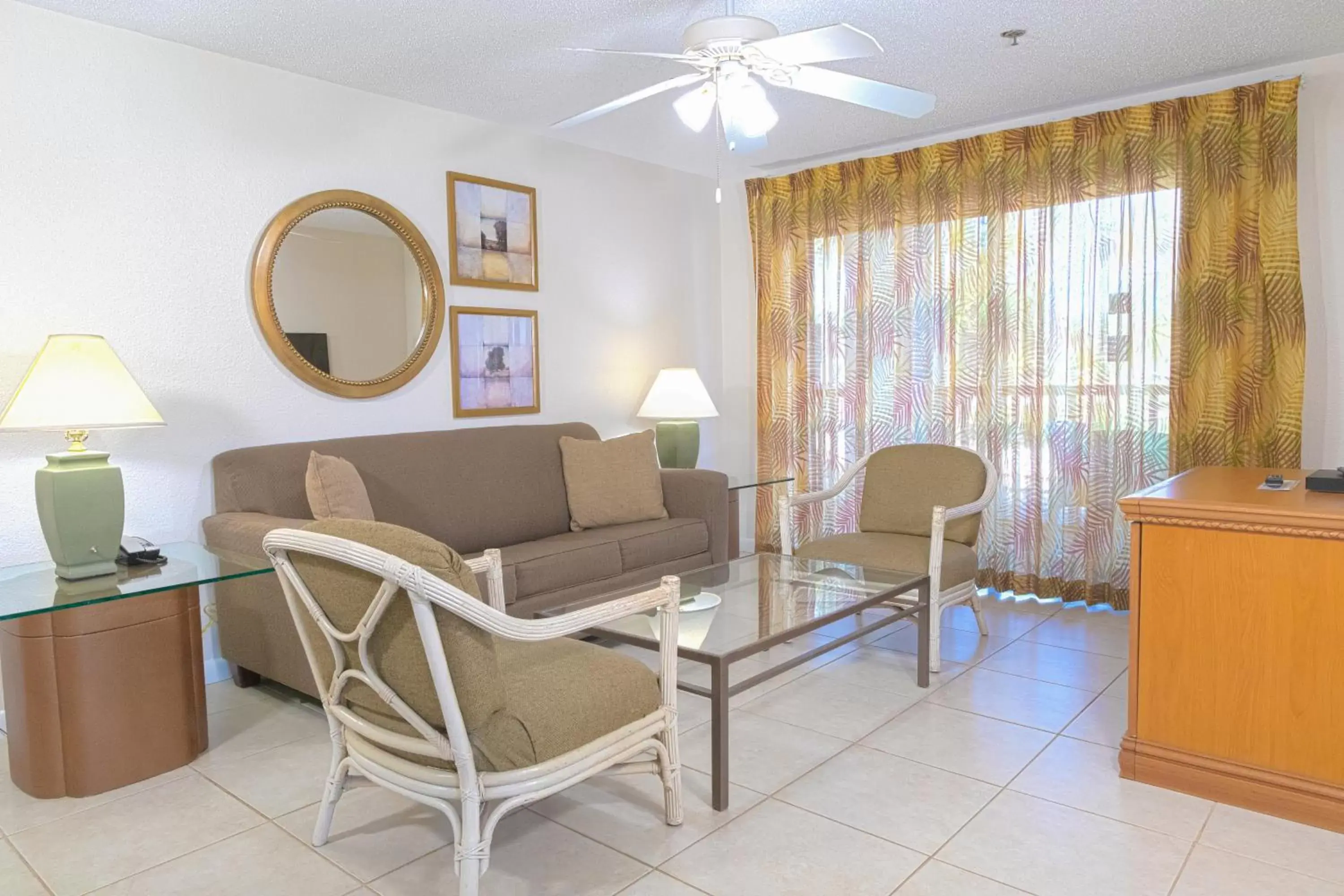 Seating Area in Legacy Vacation Resorts - Palm Coast