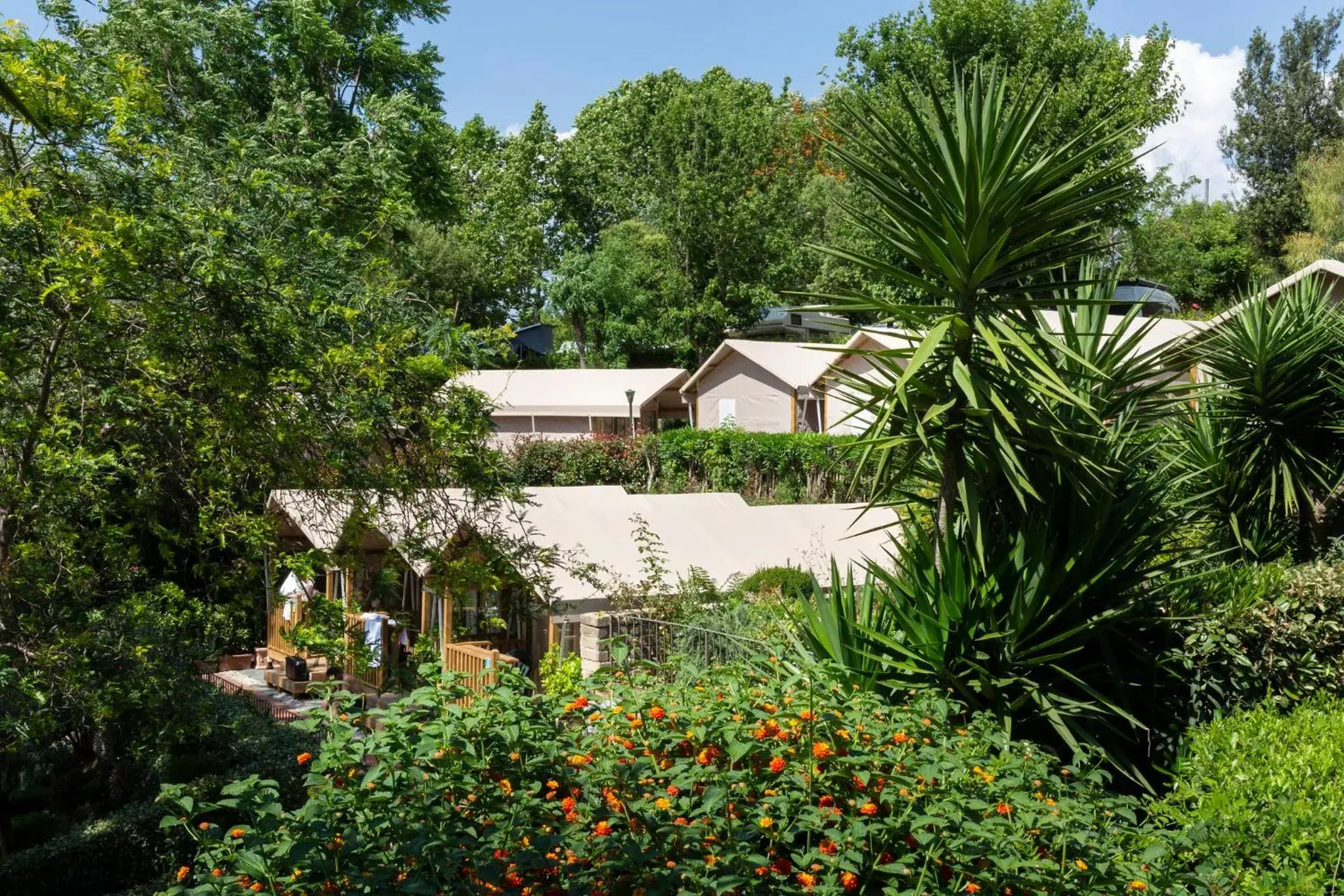 Property building in hu Roma Camping In Town Property building in hu Roma Camping In Town