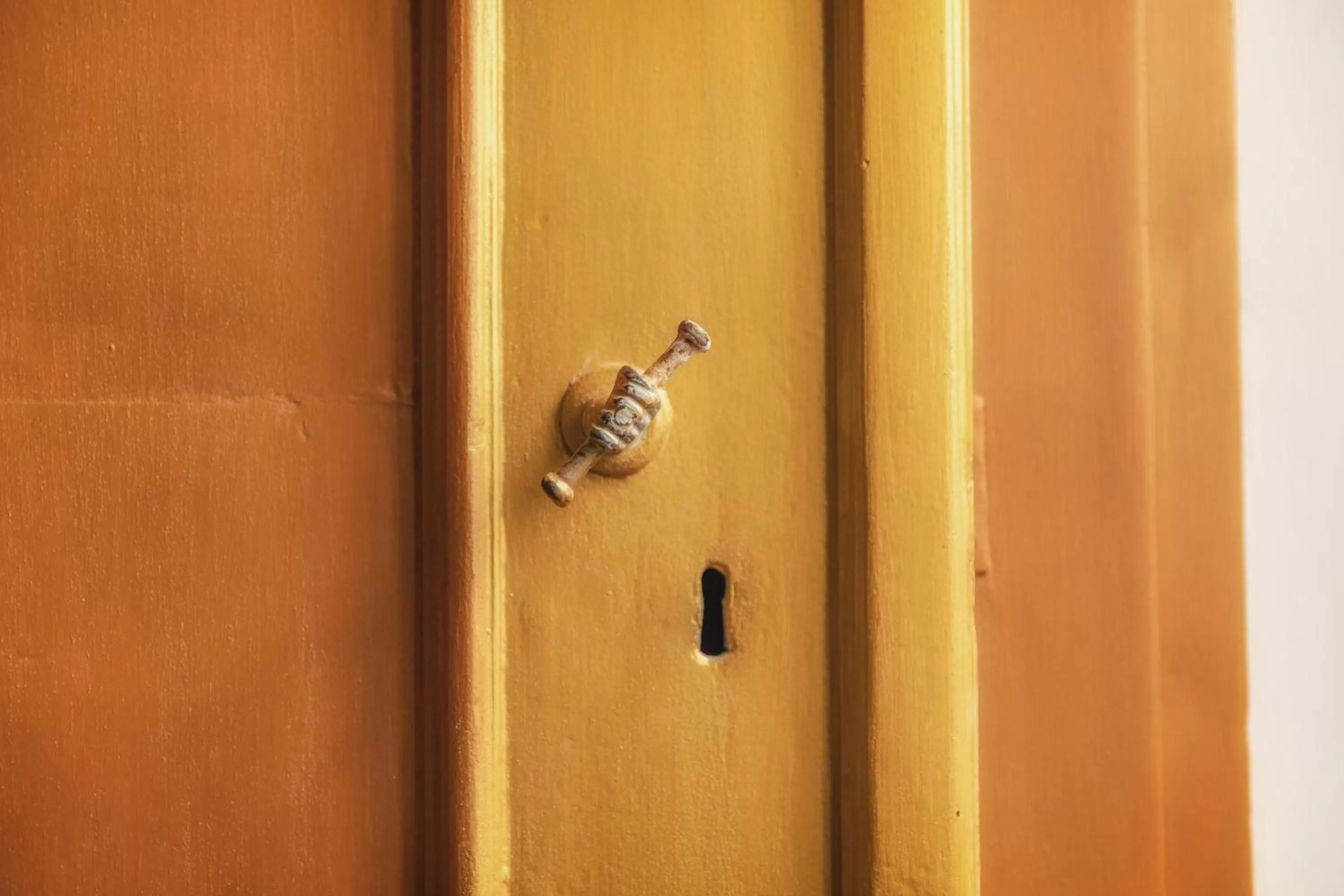 Decorative detail in Ghibellino B&B