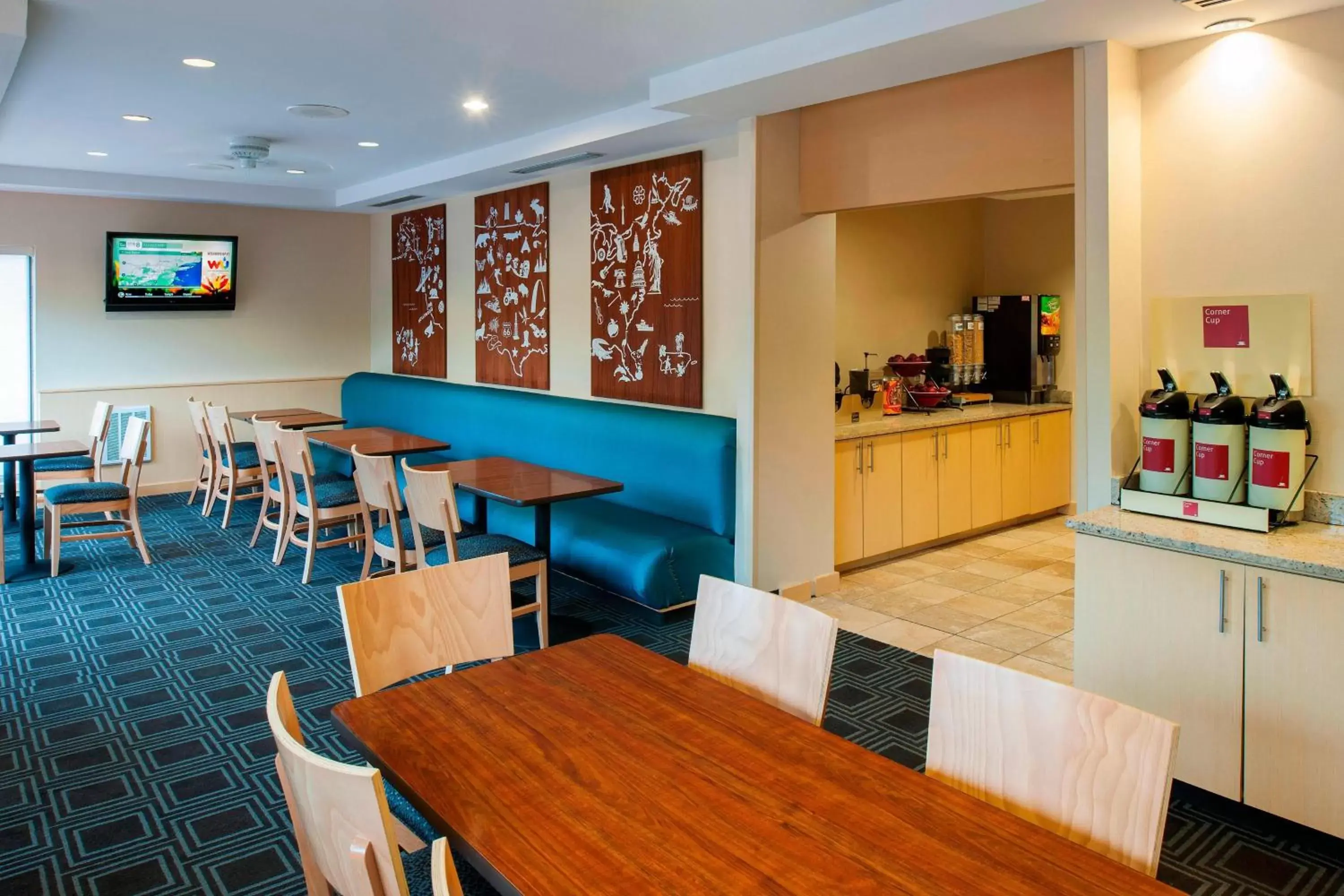 Breakfast, Restaurant/Places to Eat in TownePlace Suites by Marriott Bethlehem Easton/Lehigh Valley