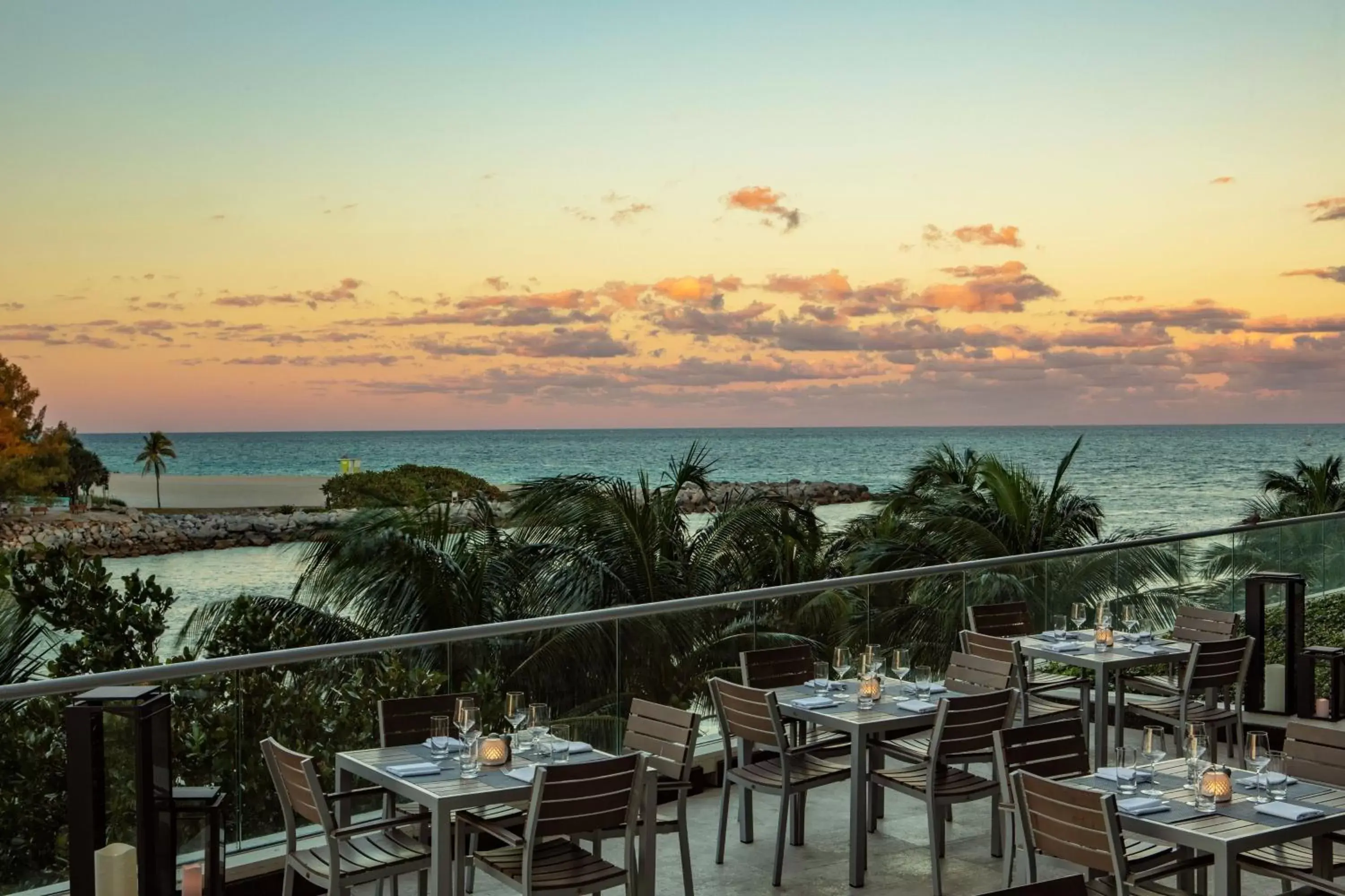 Beach, Restaurant/Places to Eat in The Ritz-Carlton Bal Harbour, Miami
