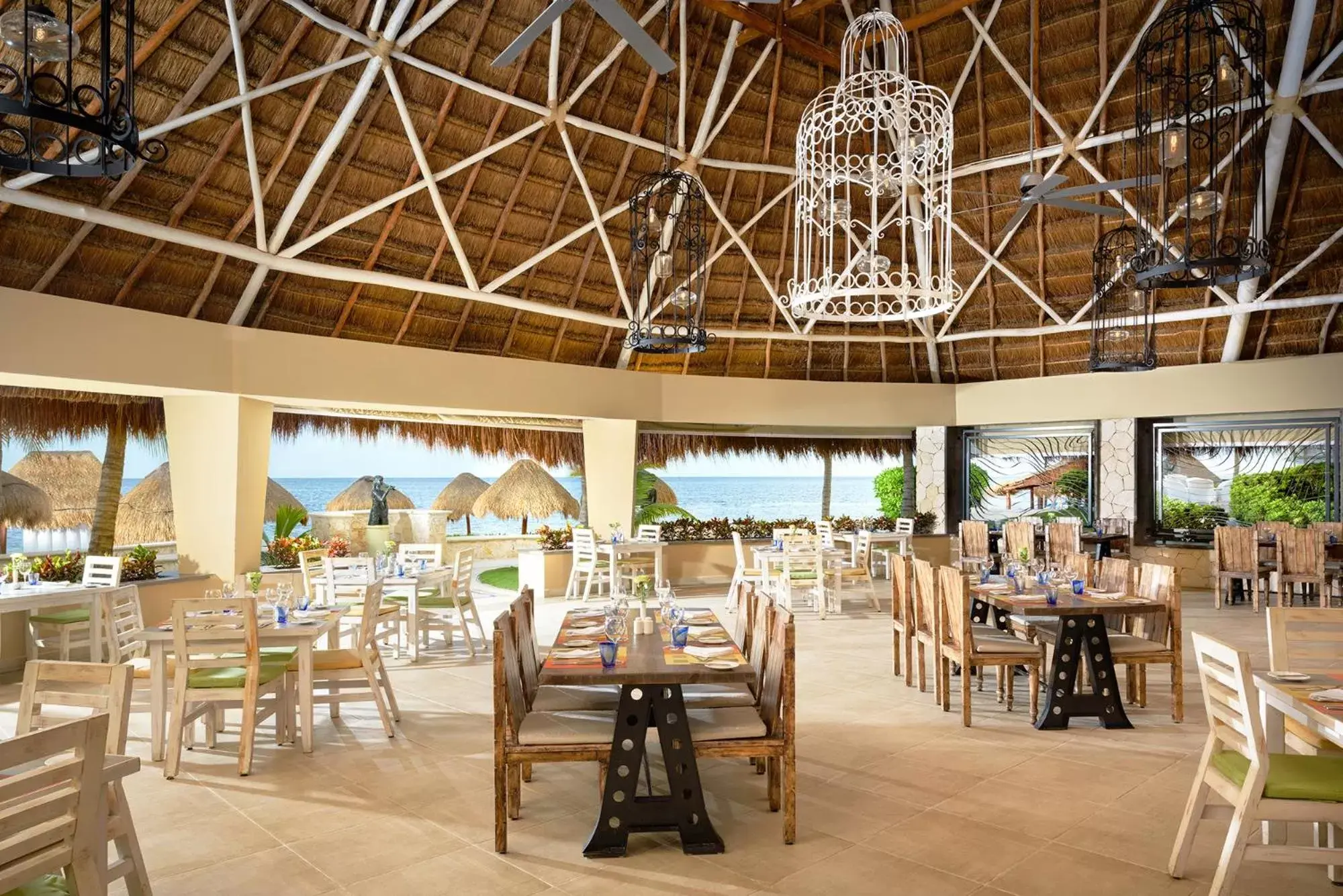 Restaurant/Places to Eat in Azul Beach Resort Riviera Cancun, Gourmet All Inclusive by Karisma