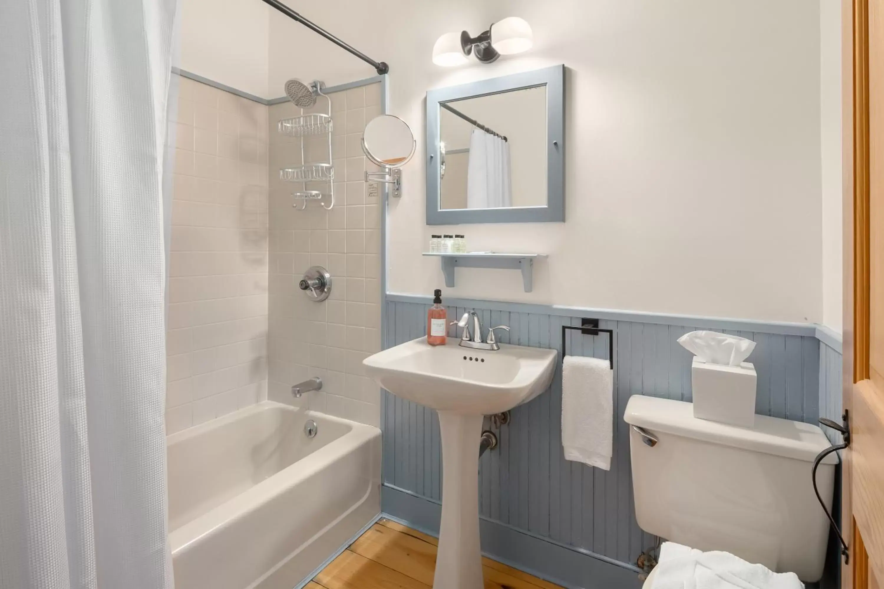 Bathroom in Inn at Silver Maple Farm