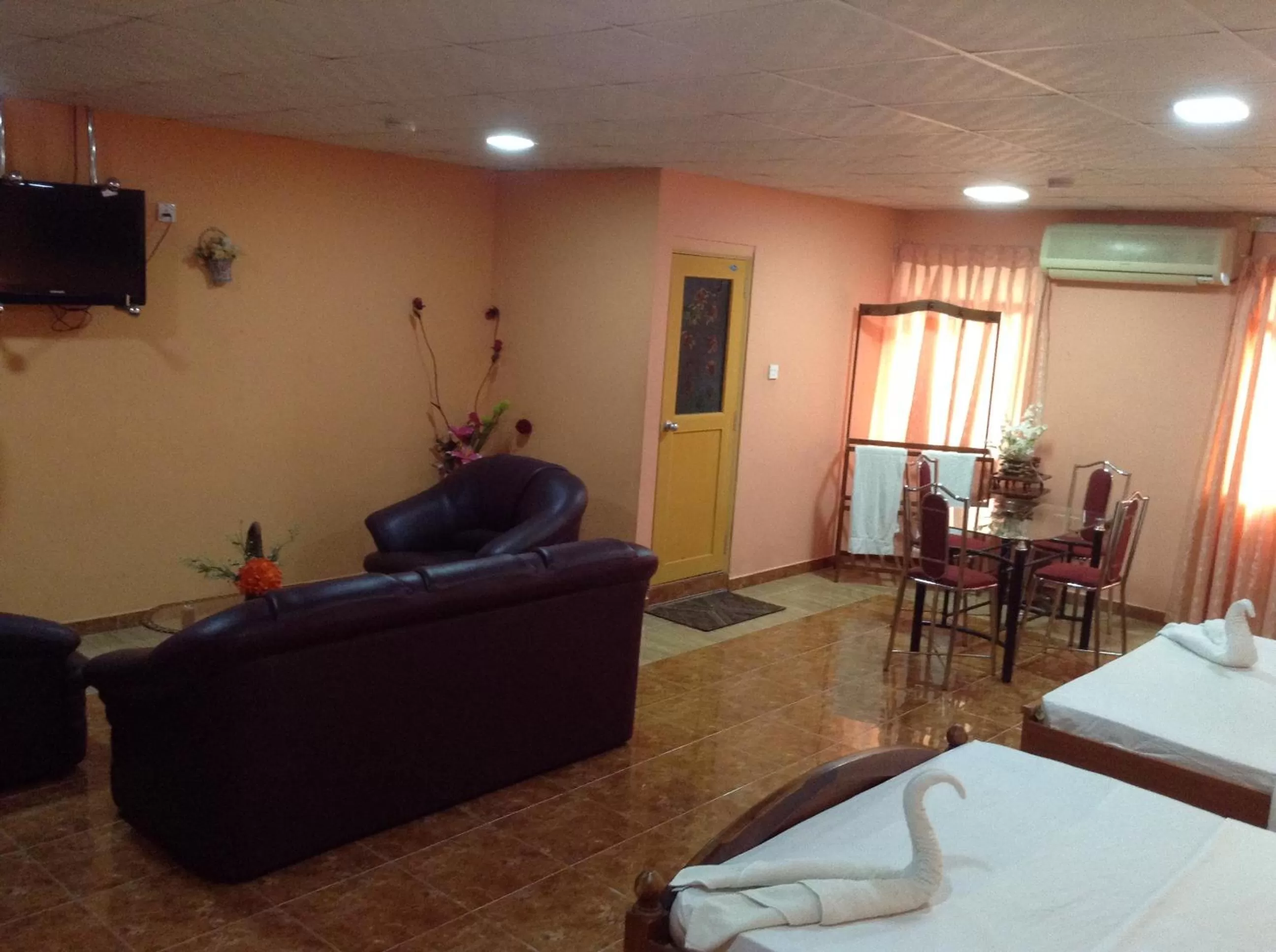 Bed in Sunshine Hotel