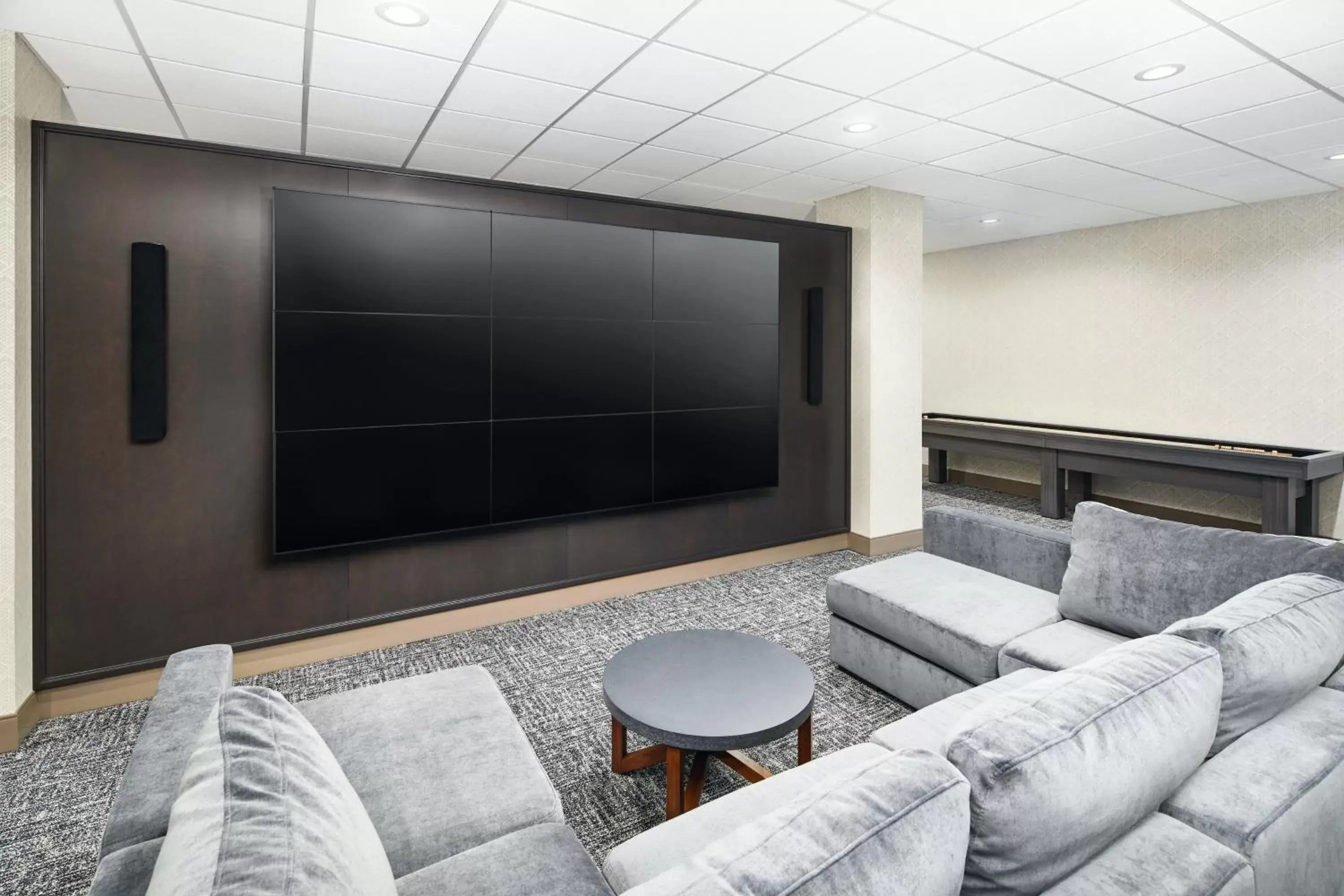 Lobby or reception, Seating Area in Holiday Inn Express Richmond - Midtown, an IHG Hotel